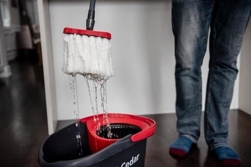 O-Cedar Easywring Microfiber Spin Mop & Bucket Floor Cleaning System with 3 Extra Refills - Image 8
