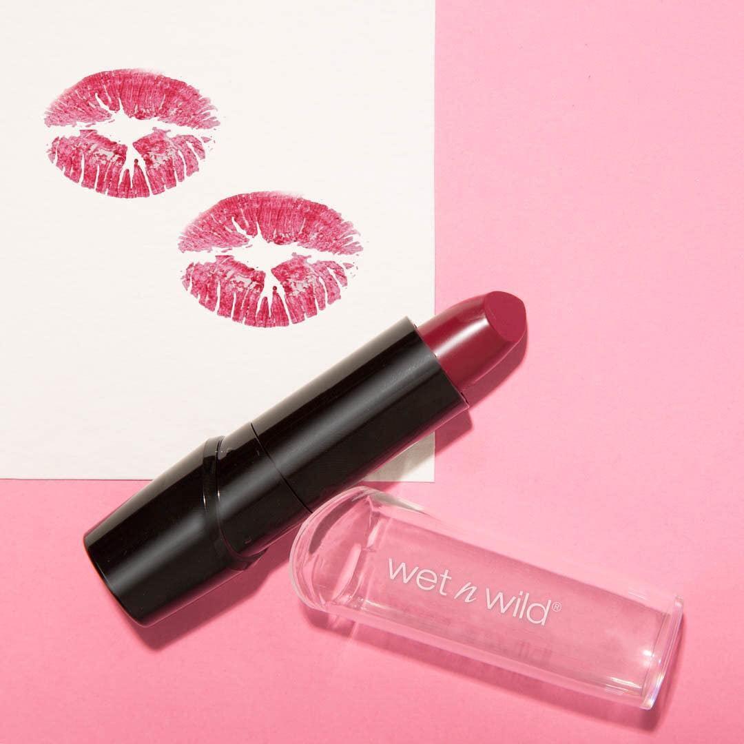 wet n wild Silk Finish Lipstick, Hydrating Rich Buildable Lip Color, Formulated with Vitamins A,E, & Macadamia for Ultimate Hydration, Cruelty-Free & Vegan - Just Garnet - Image 15