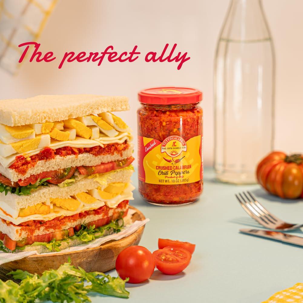 TUTTOCALABRIA Calabrian Chilli Pepper Pieces, 10oz (285g), Spicy Condiment with Calabrian Chilli Peppers, Extra Virgin Olive Oil, Ideal for Pasta, Pizza, Sandwiches and Fish, Made in Italy - Image 3