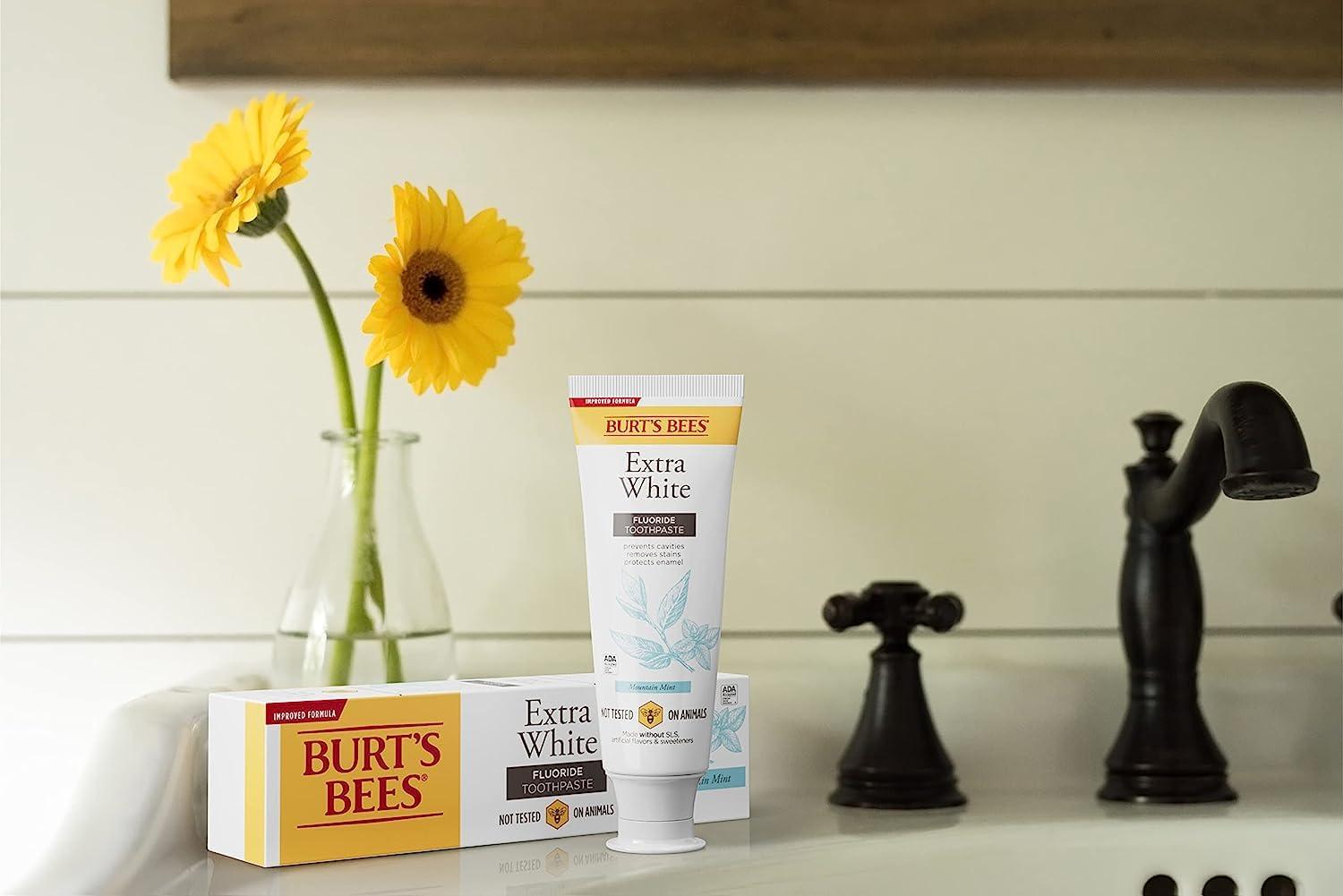 Burt's Bees Extra White Toothpaste, Fluoride Toothpaste, Natural Flavor, Mountain Mint, 4.7 oz, Pack of 3 - Image 6