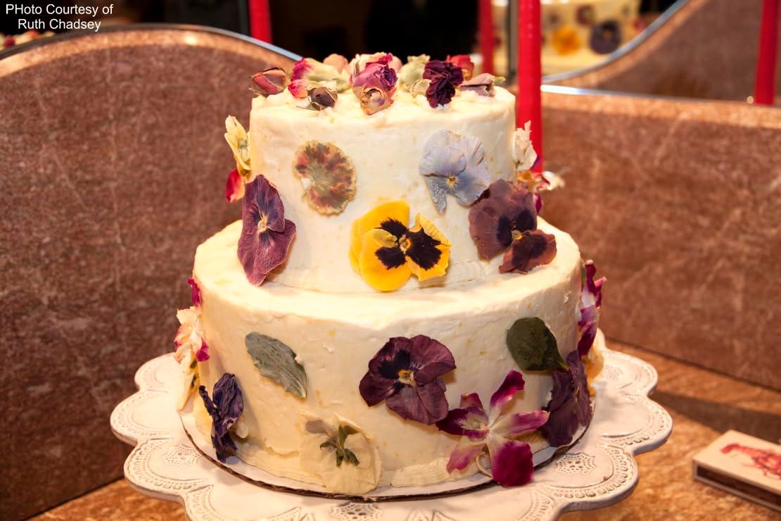 Freshly Preserved Freeze-Dried Edible Flowers (0.2 oz) | 20+ Edible Orchids & Pansies | Cake Decoration Topper - Image 6
