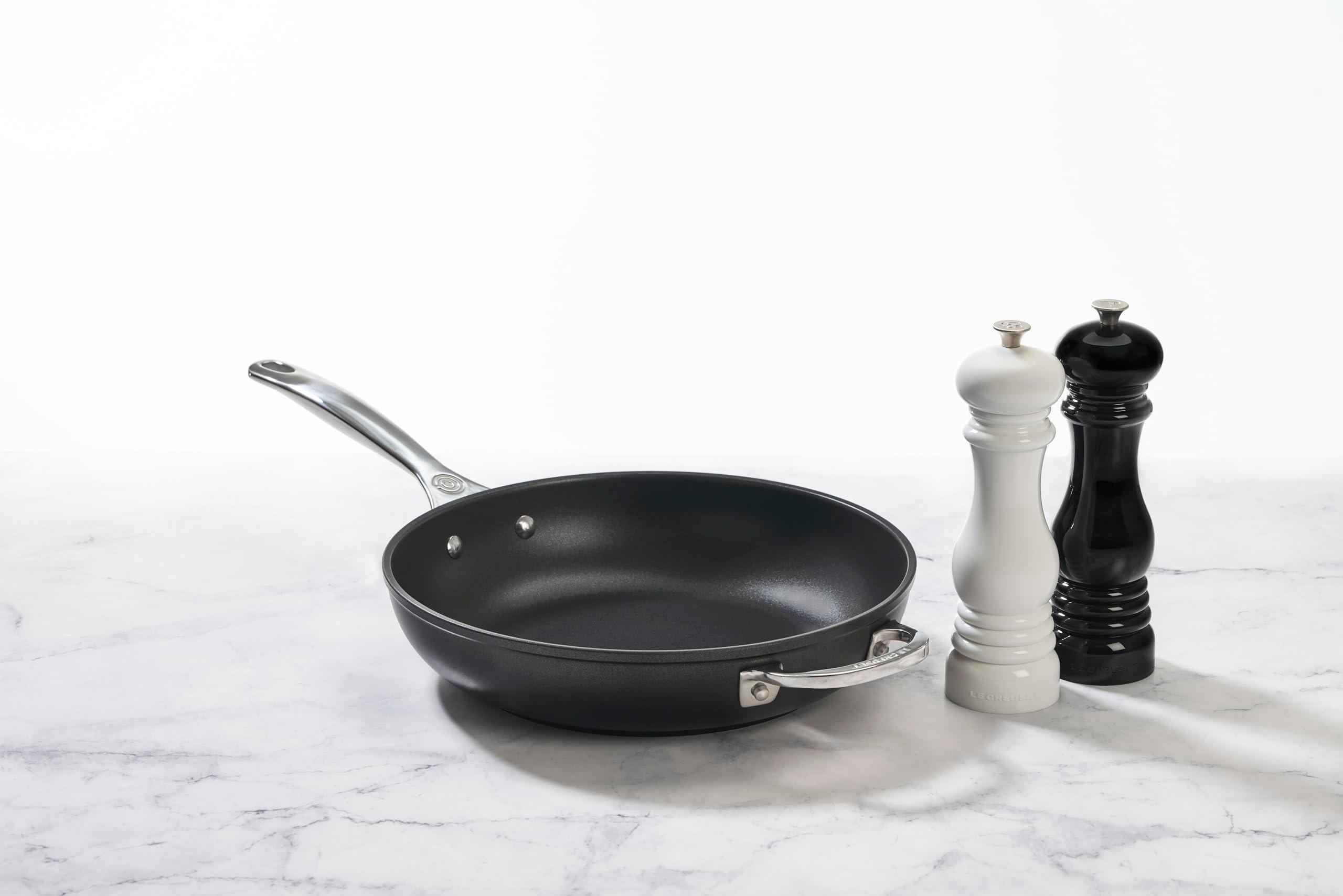 Le Creuset Salt and Pepper Mill Set, 8" x 2 1/2" each, Black & White - Image 7