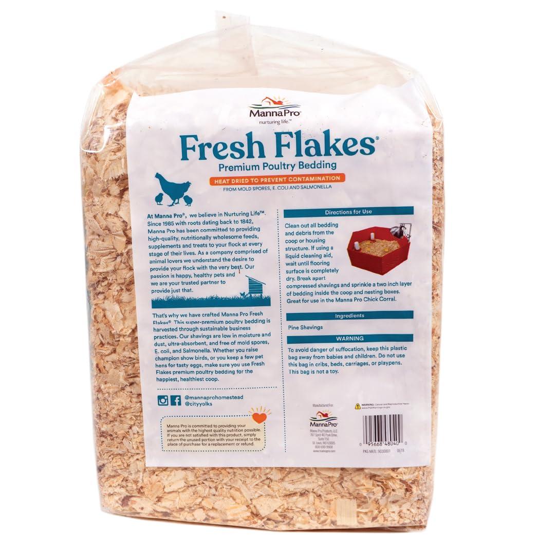 Manna Pro Fresh Flakes | Chicken Coop Bedding | Pine Shavings for Chicken Bedding | 4 Cubic Feet - Image 2