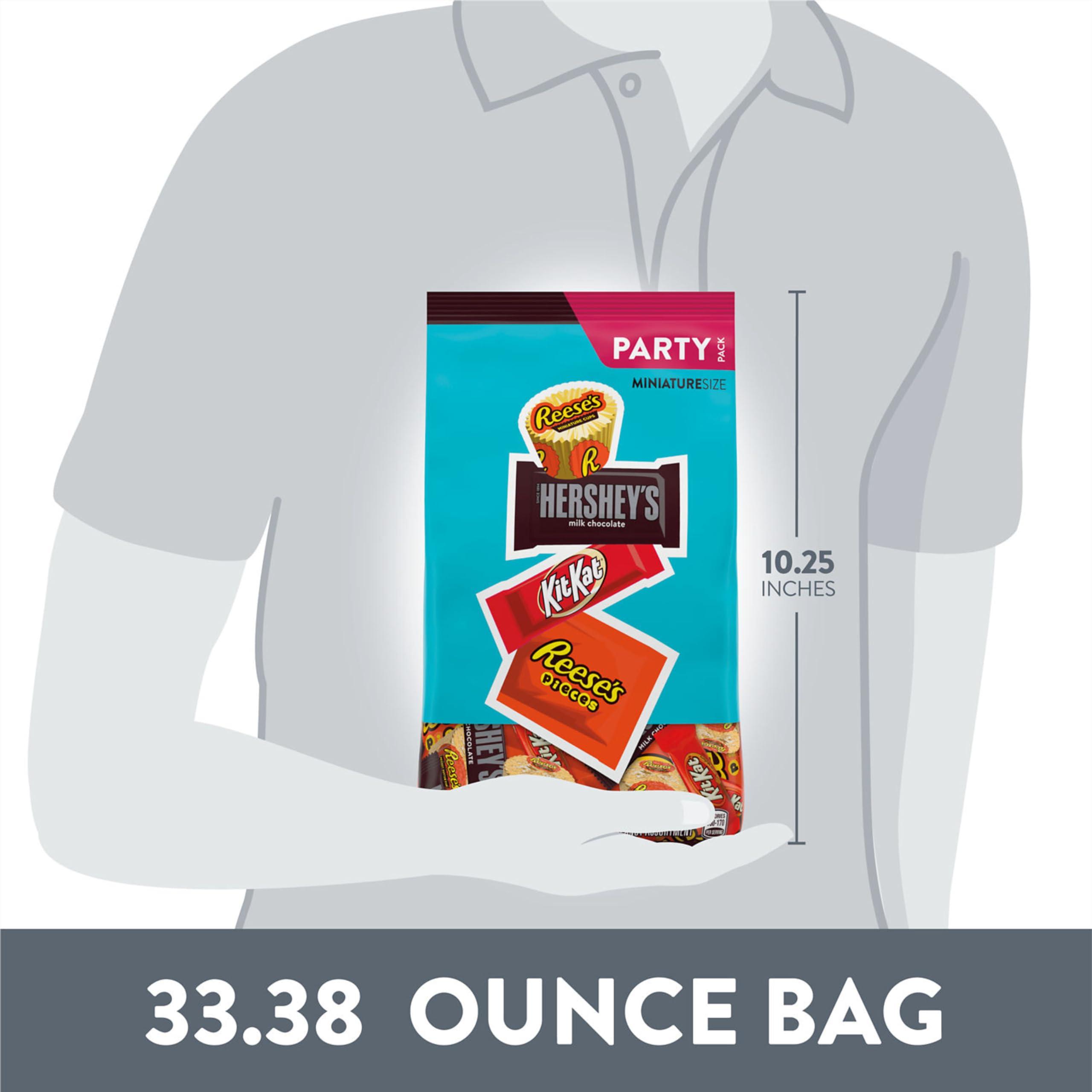 HERSHEY'S, KIT KAT and REESE'S Assorted Flavored Candy Party Pack, 33.38 oz - Image 7