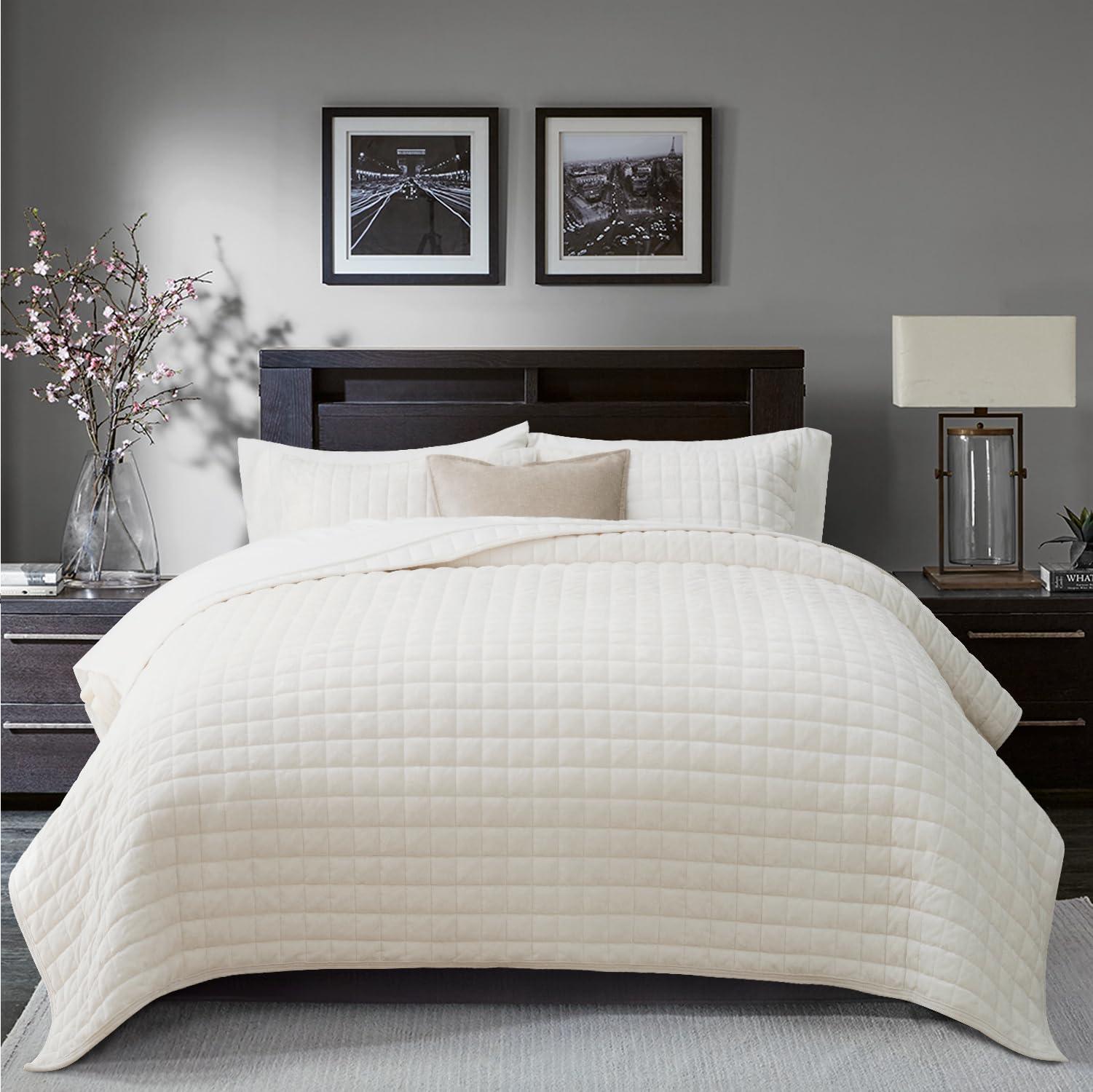 RECYCO Luxury Velvet Quilt Set Full Queen Size, Lightweight Velvet Comforter Set, Oversized Bedspread Coverlet Quilted Bedding Set, with 2 Matching Pillow Shams, for All Season, Cream White - Image 3