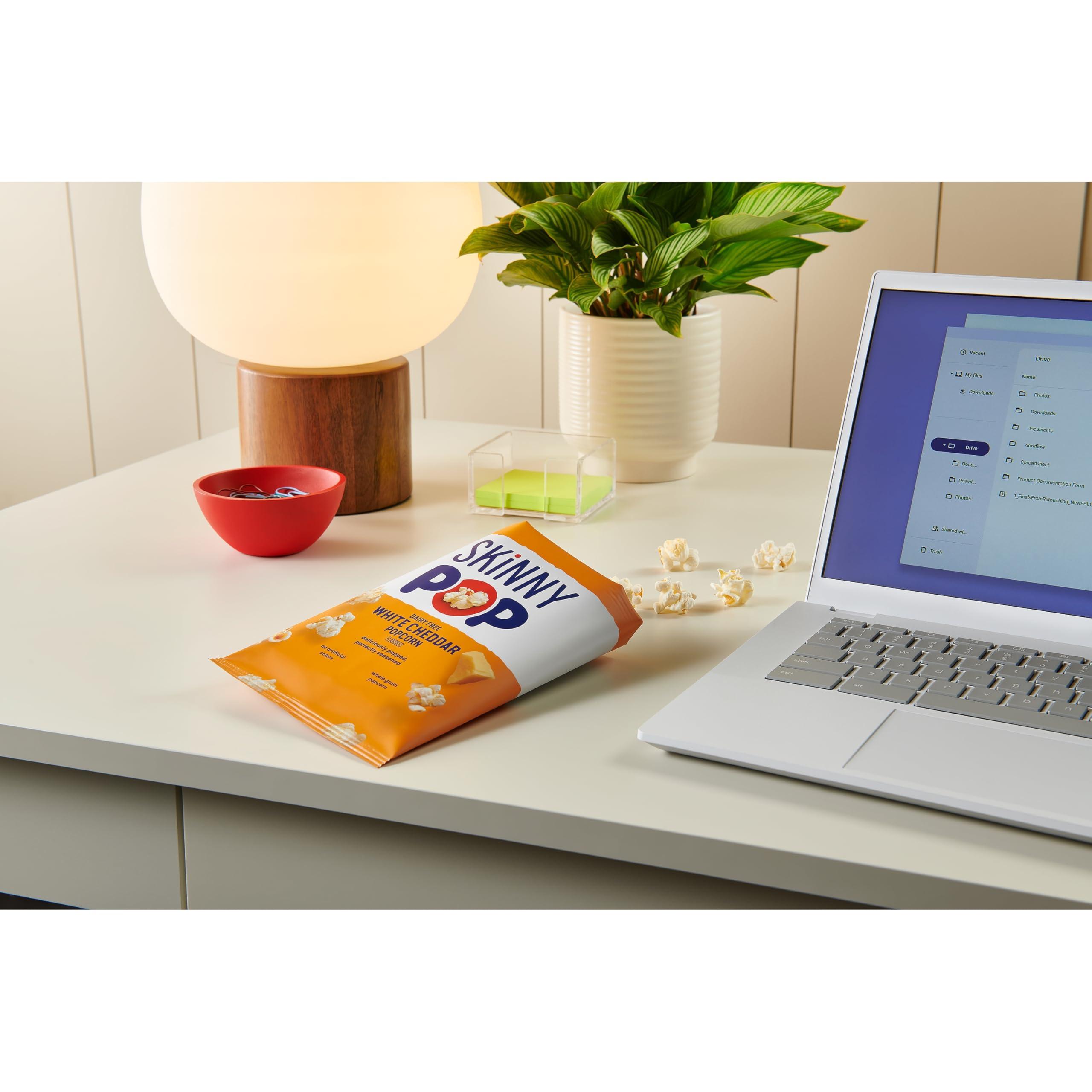 SkinnyPop Popcorn, Original and White Cheddar Variety Pack, Whole Grain, Dairy-Free Snack, 0.5oz (40ct) - Image 5