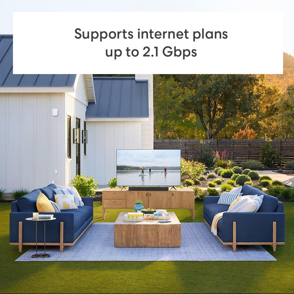 Amazon eero Outdoor 7 dual-band mesh wifi router (newest model), Weatherproof rating of IP66, Coverage up to 15,000 sq. ft. outdoors, 1-pack, Includes 30W PoE+ adapter - Image 4