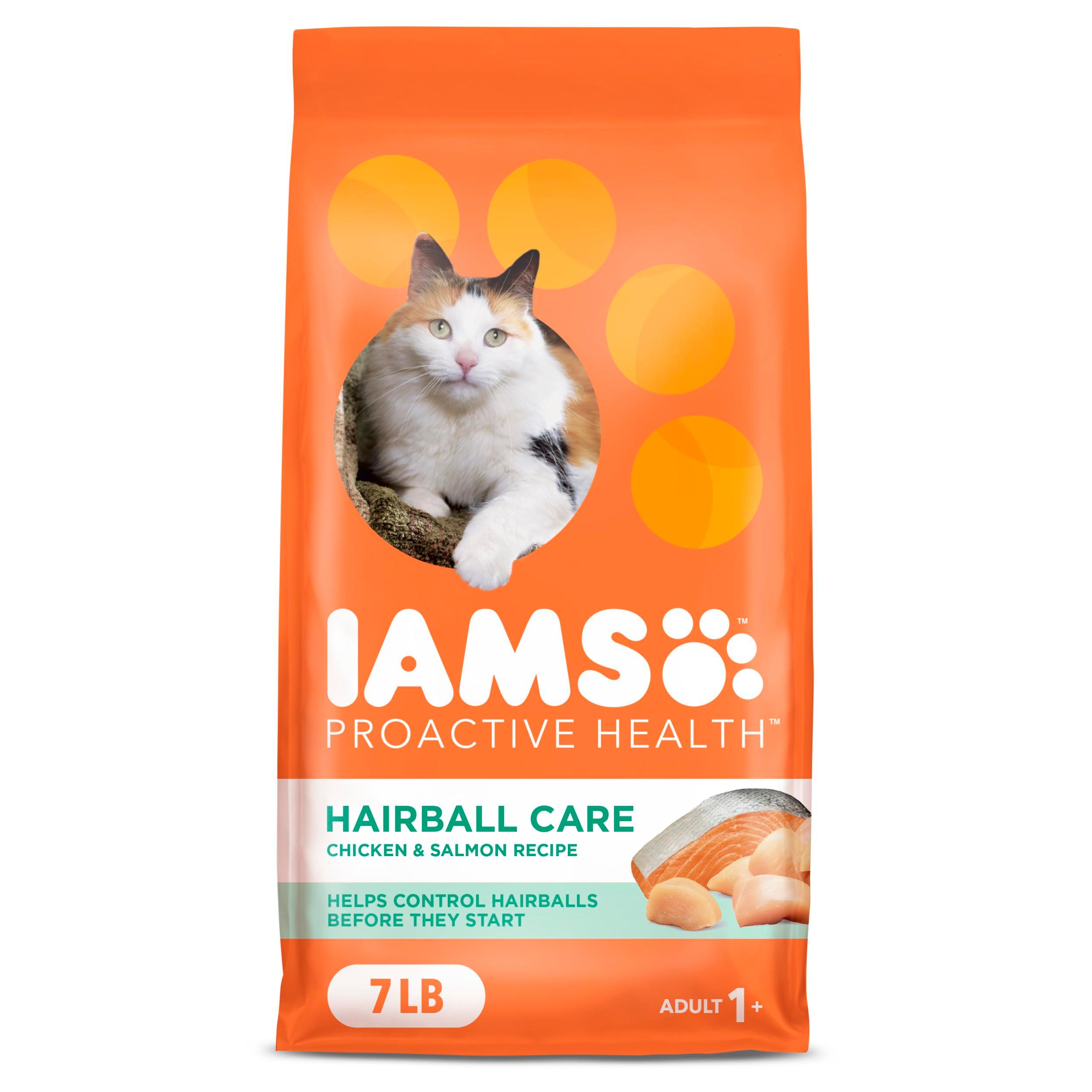 IAMS PROACTIVE HEALTH Adult Hairball Care Dry Cat Food with Chicken and Salmon Cat Kibble, 7 lb. Bag