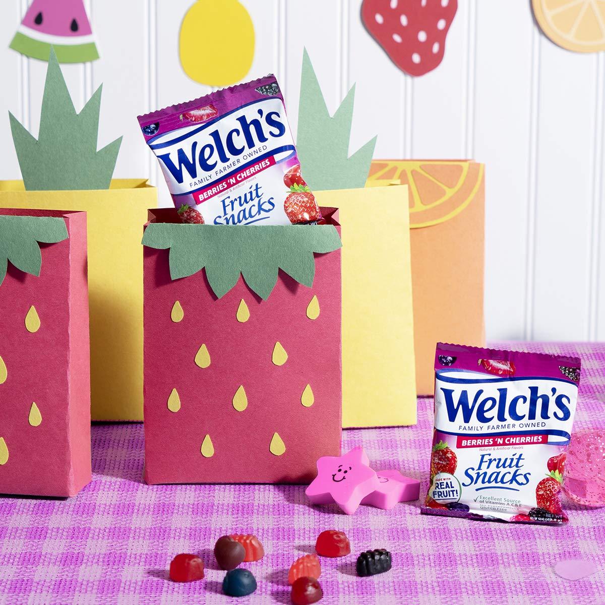 Welch's Fruit Snacks, Berries 'N Cherries, Individual Single Serve Bags, 0.8 oz (Pack of 40) - Image 6