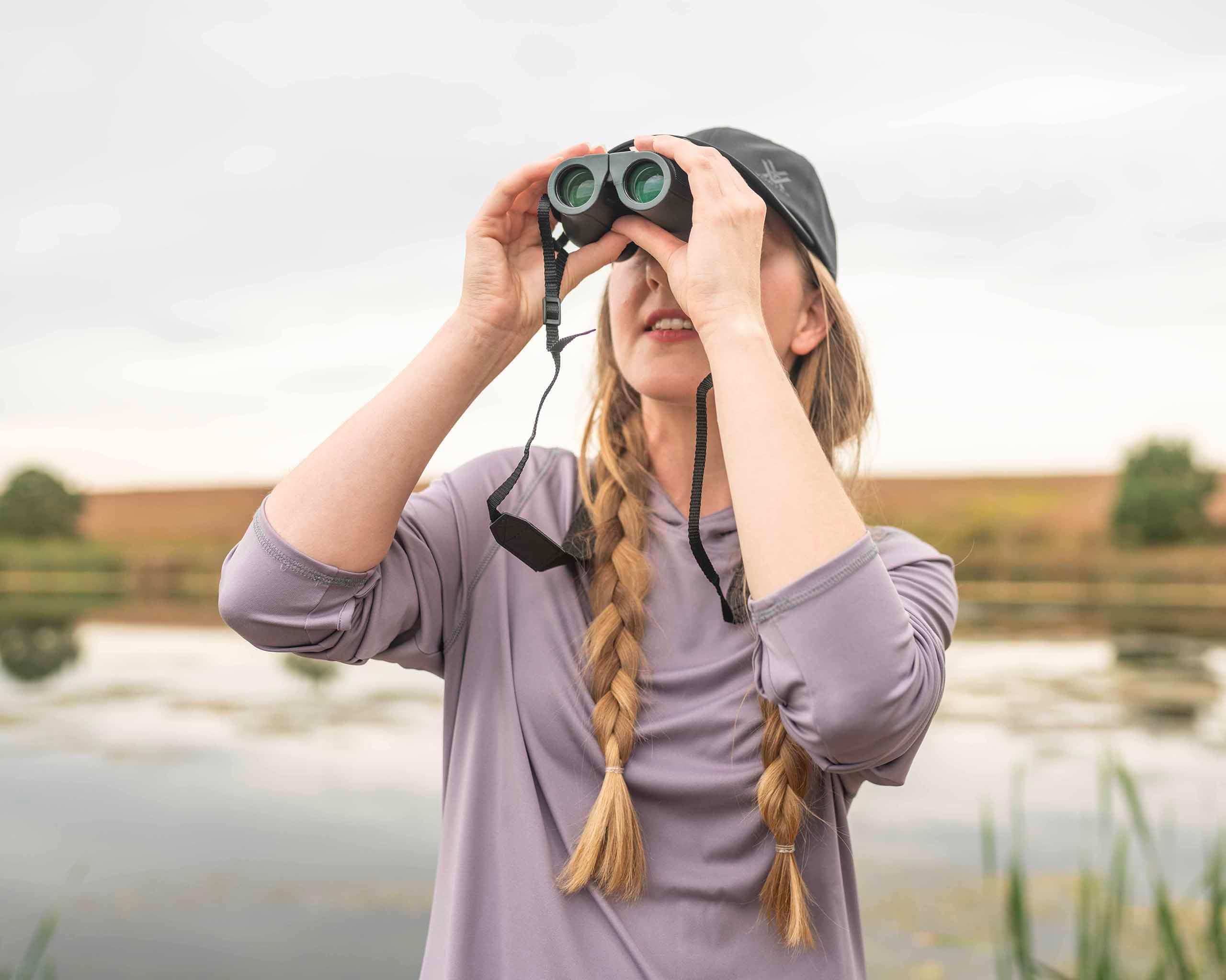 Vortex Optics Vanquish Reverse Porro Prism Binoculars - Compact, Rubber Armor, Waterproof, Fogproof, Shockproof - Unlimited, Unconditional Warranty - Image 6