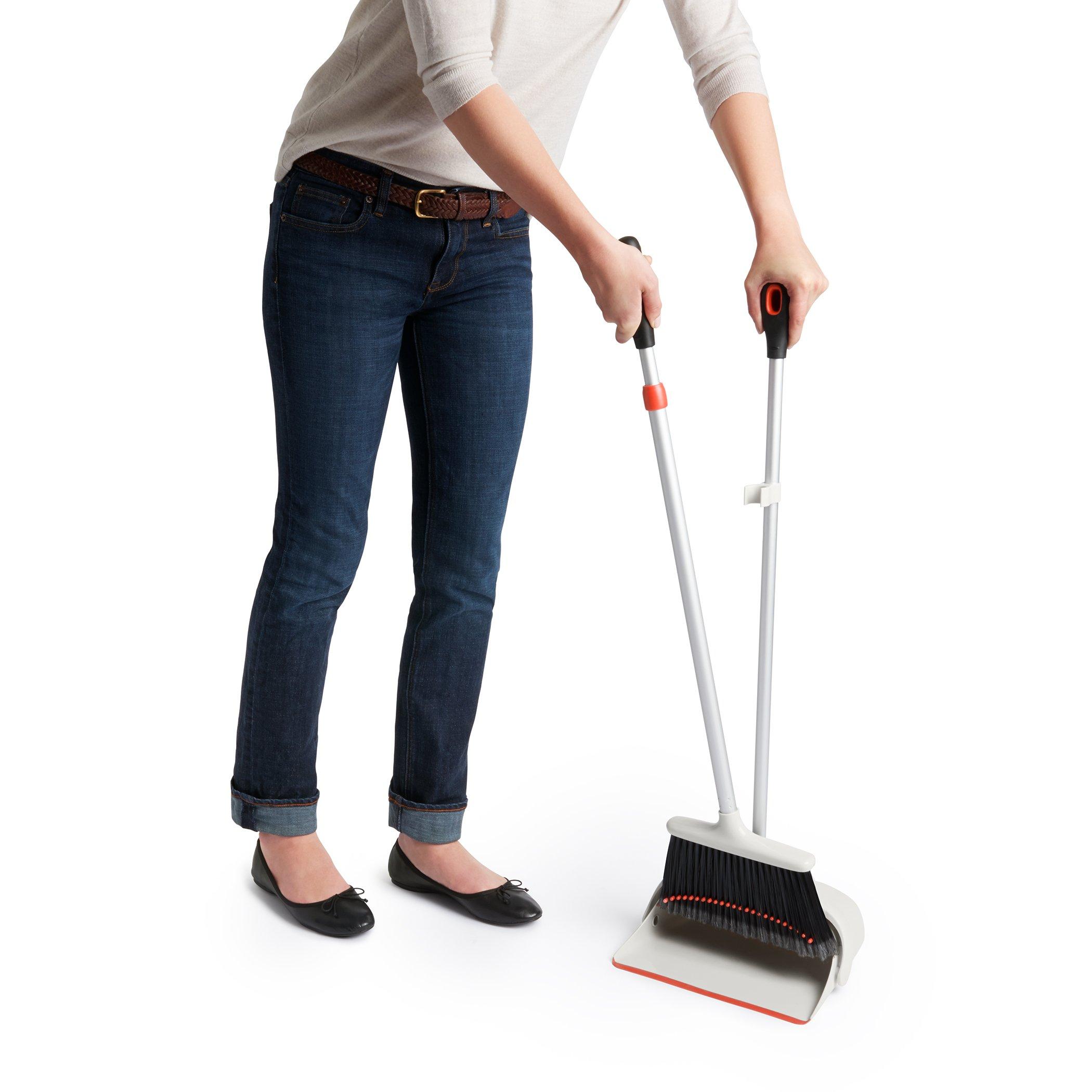 OXO Good Grips Large Sweep Set with Extendable Broom,8.5" - 12" - Image 9