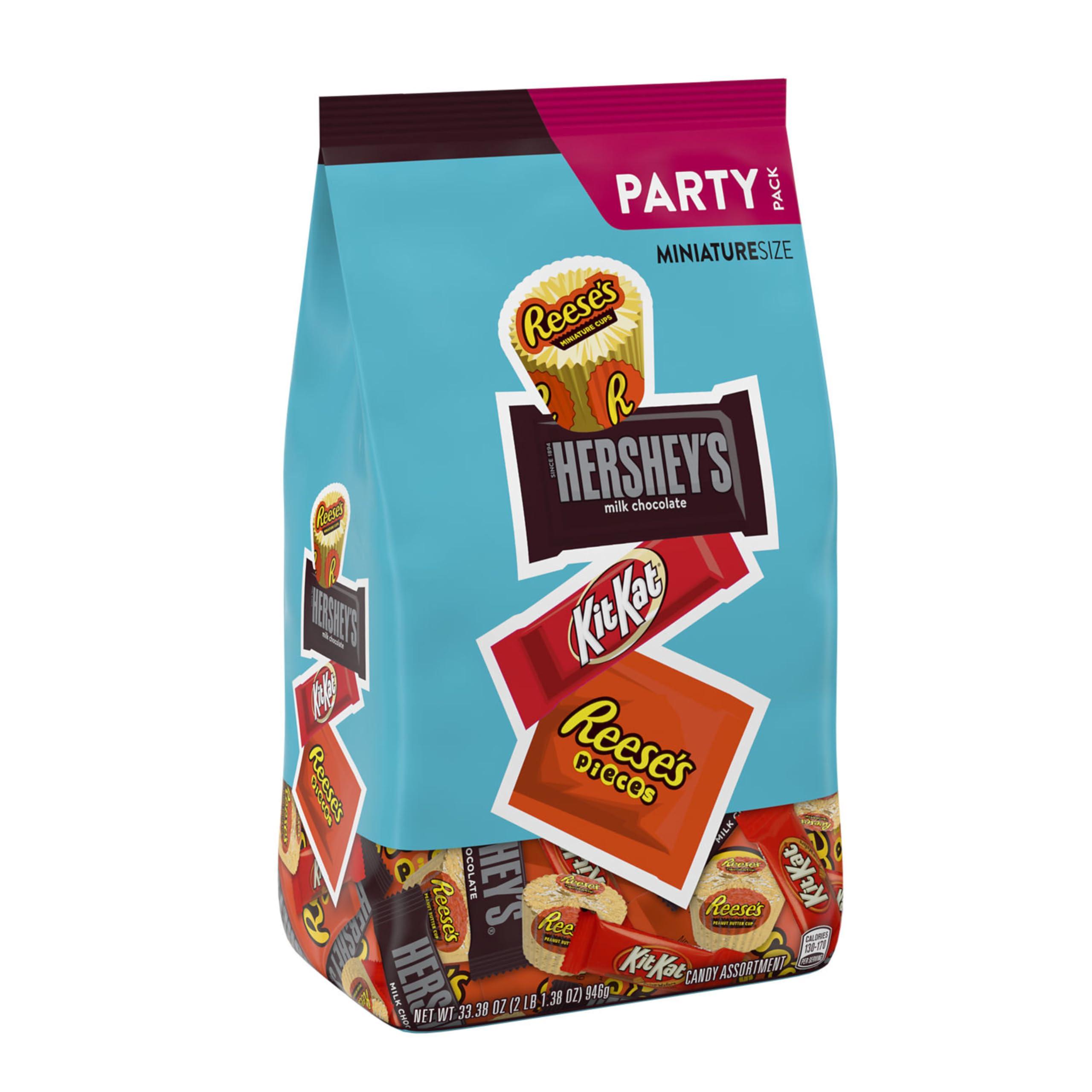 HERSHEY'S, KIT KAT and REESE'S Assorted Flavored Candy Party Pack, 33.38 oz - Image 2