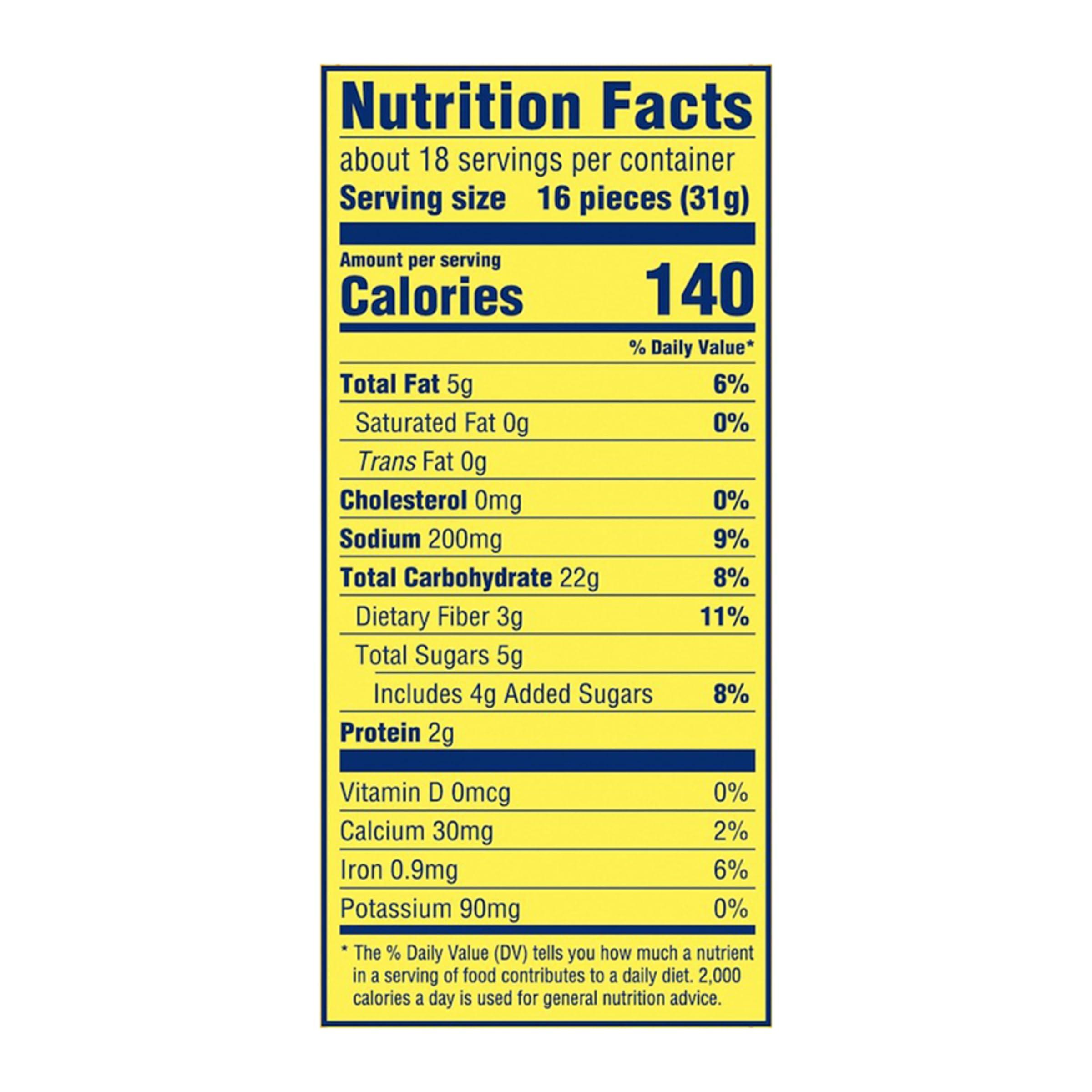 Wheat Thins Original Snacks, Whole Grain Wheat Crackers, Snack Crackers, Party Size, 20 oz Box - Image 2
