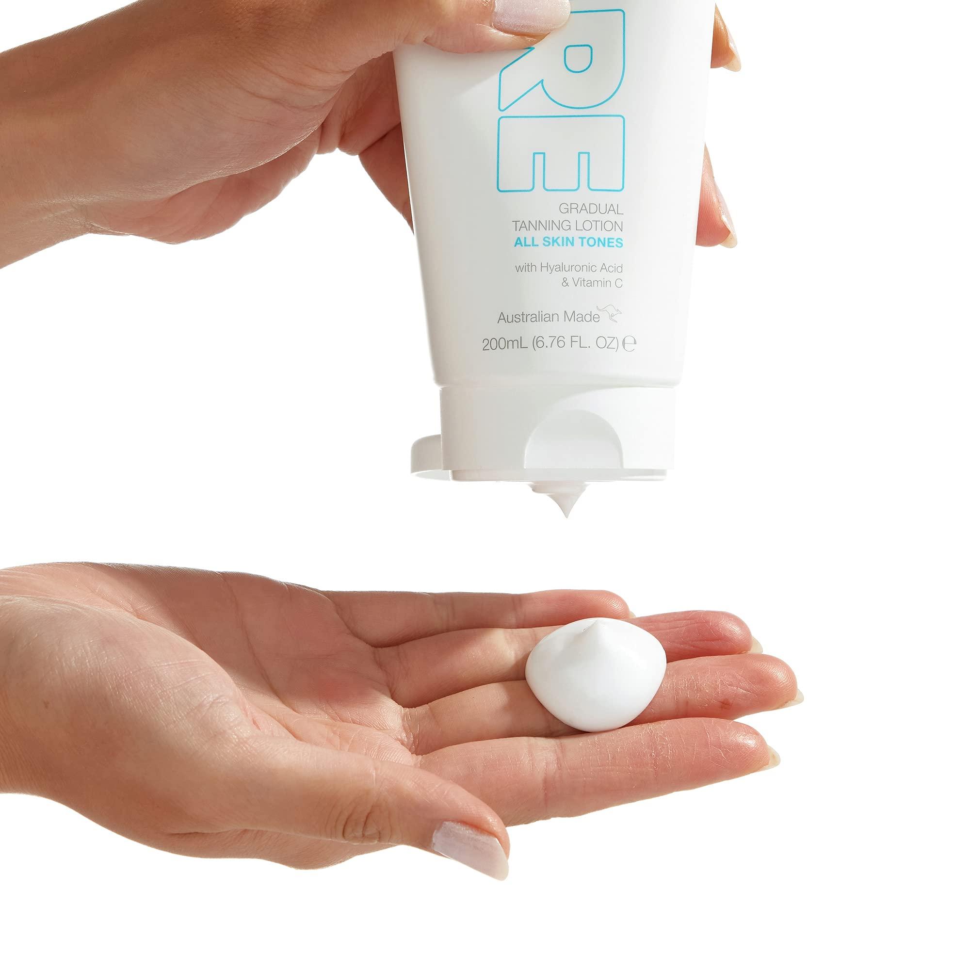 Bondi Sands PURE Gradual Tanning Lotion | Hydrates with Hyaluronic Acid for a Glowing Tan, Fragrance Free, Cruelty Free, Vegan | 6.76 Oz/200 mL - Image 3