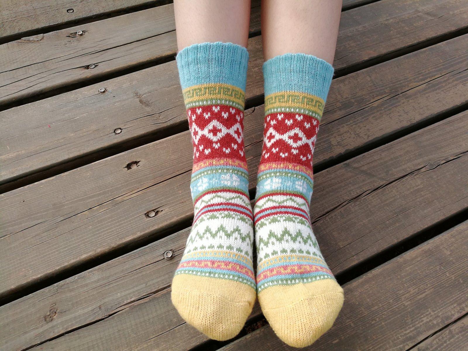 YZKKE 5Pack Womens Vintage Winter Soft Warm Thick Cold Knit Wool Crew Socks, Multicolor, free size - Image 6