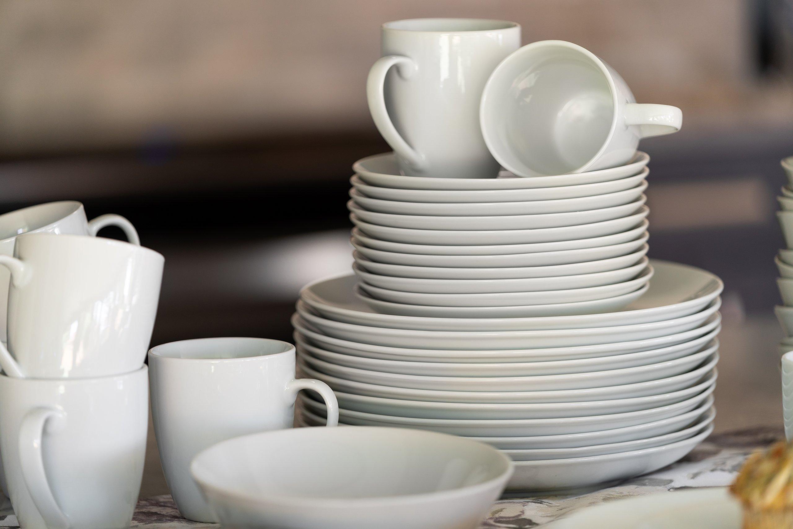 10 Strawberry Street Catering Sets of 12 - Image 2