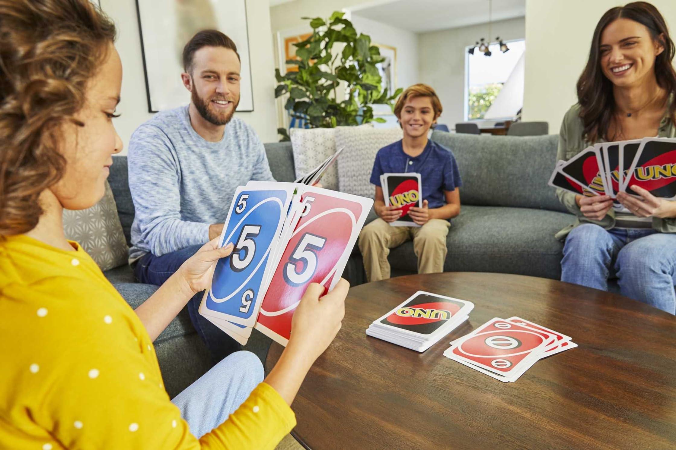 Mattel Games Giant UNO Family Card Game with 108 Oversized Cards and Instructions, Great Toy for Kids Ages 7 Years and Older - Image 2