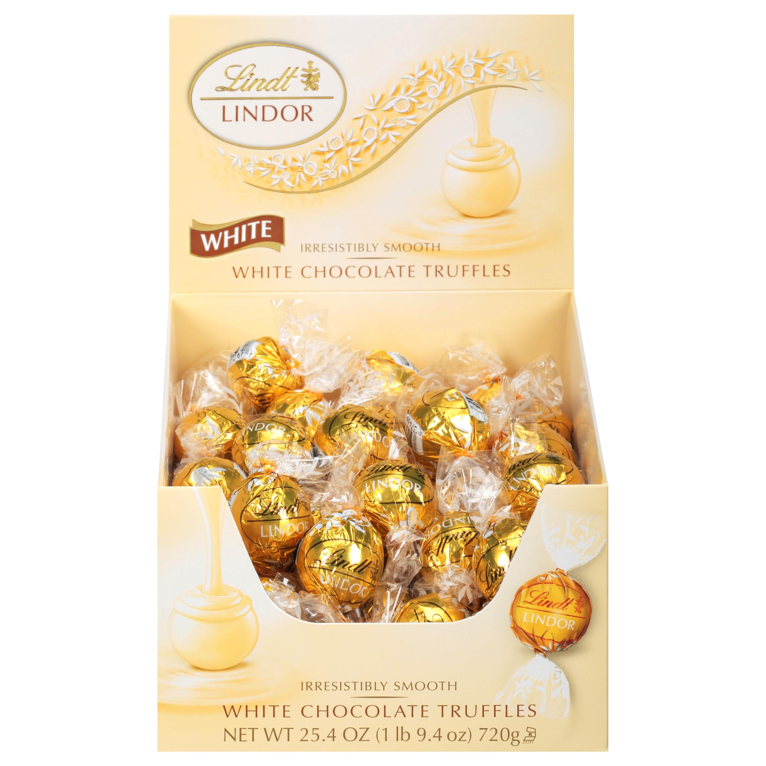 Lindt LINDOR White Chocolate Candy Truffles, White Chocolate Candy with Smooth, Melting Truffle Center, 25.4 oz., 60 Count - Image 8