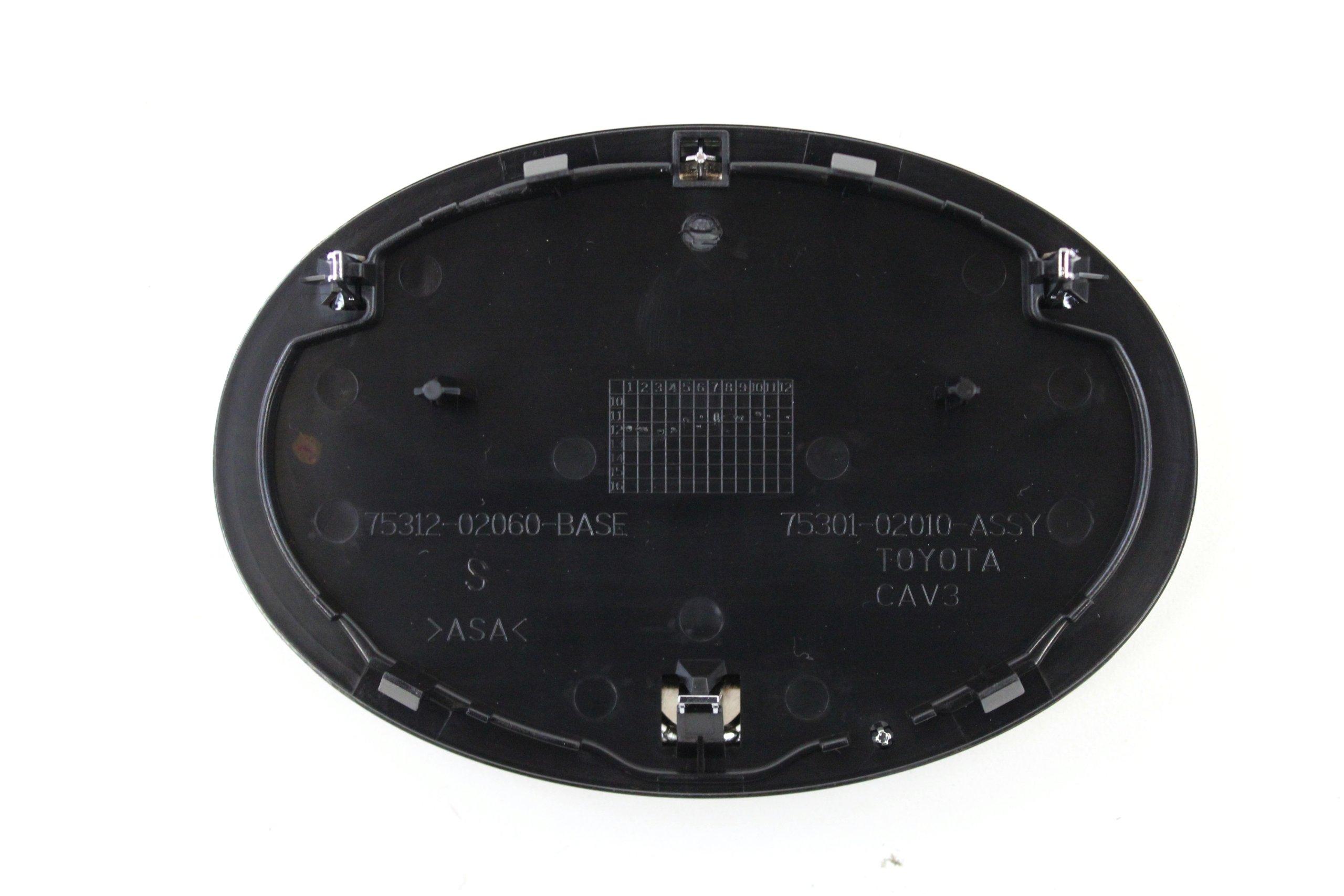 Toyota Genuine Radiator Grille Or Front Panel Emblem - Image 2