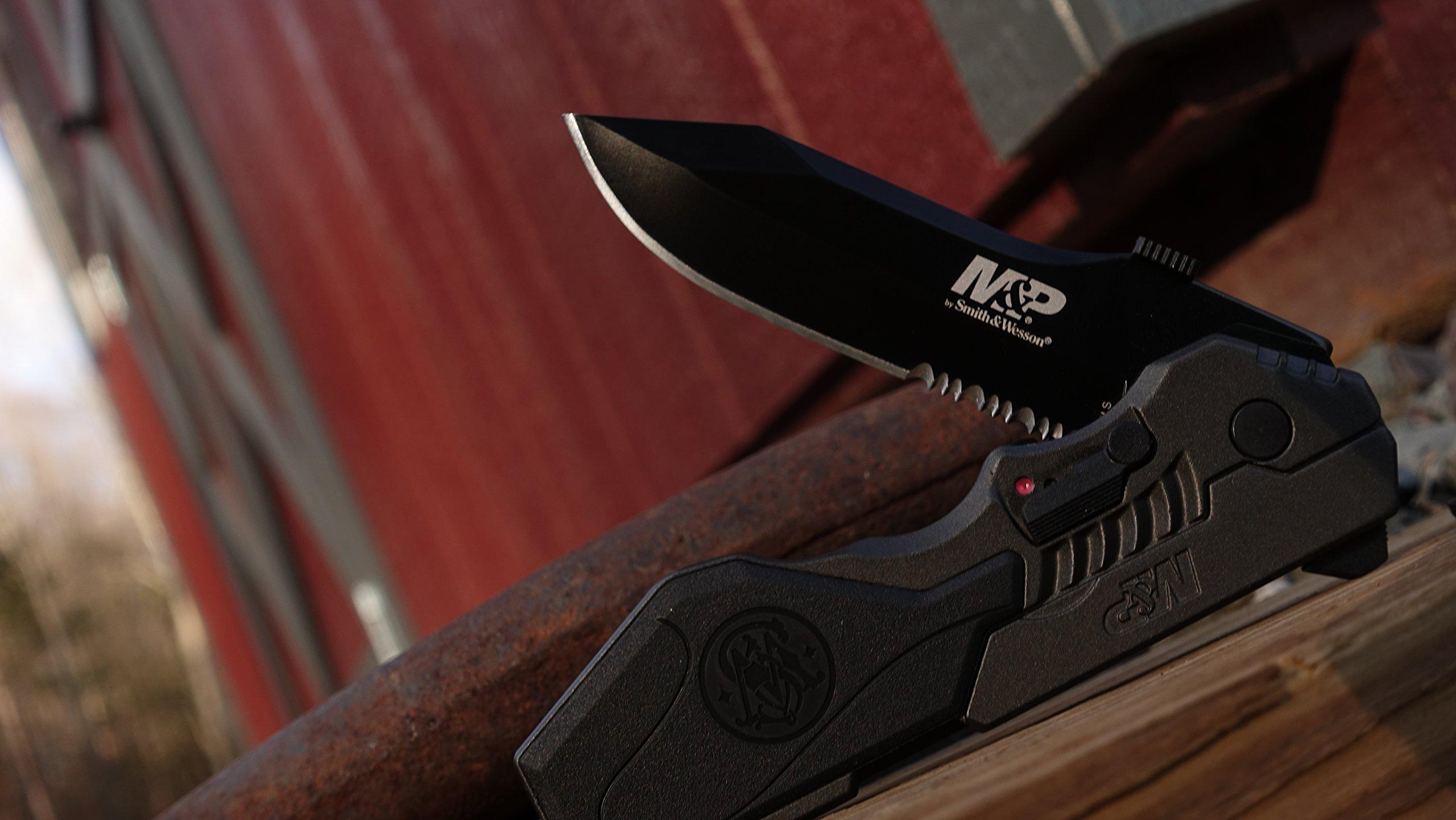 Smith & Wesson SWMP4LS 8.6in S.S. Assisted Folding Knife with 3.6in Serrated Clip Point Blade and Aluminum Handle for Outdoor Tactical Survival and EDC , Black - Image 2