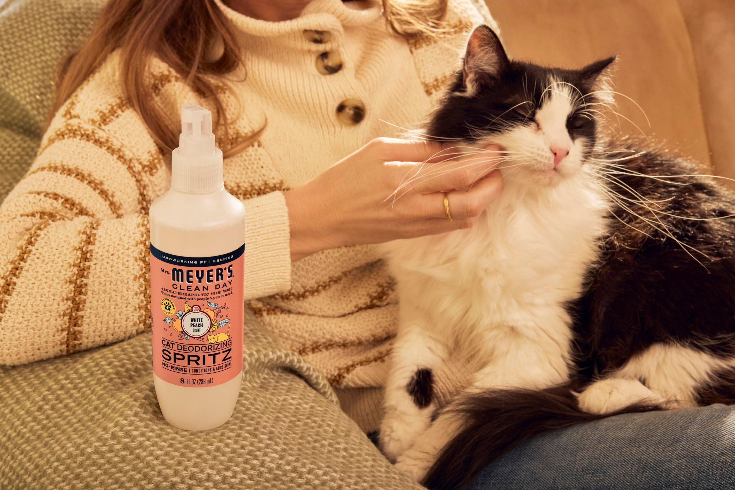 MRS. MEYER'S CLEAN DAY Cat Deodorizing Spray, White Peach Scent, 8oz - Image 8