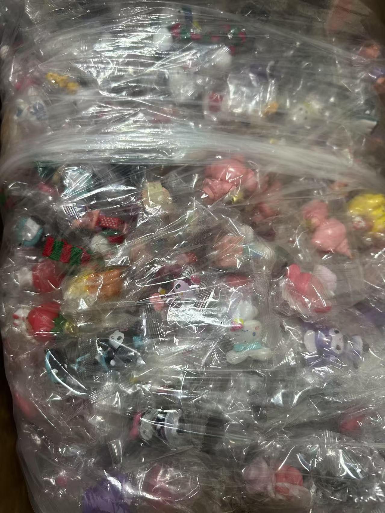 partzo 10 pcs Random Anime Figure Toys, Mini Figures Set, Cake Topper Decoration, PVC Model Figures Collectible Toy Set, Plants, Car Decoration,Home Decor - Image 5