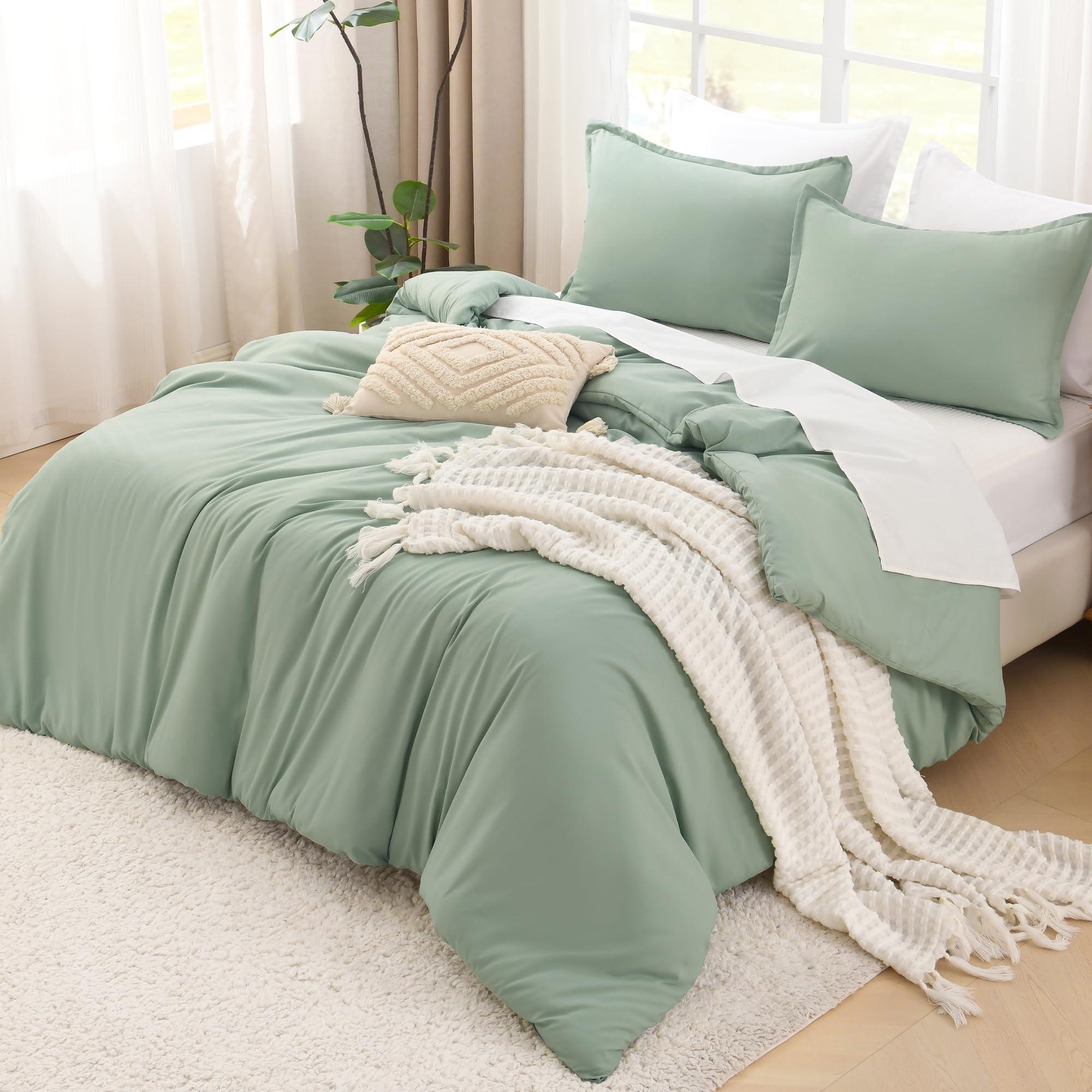 Litanika Queen Comforter Set Sage Green, 3 Pieces Lightweight Comforters Queen Size Solid Bedding Comforters Sets, Down Alternative Comforter Bed Set Quilt Blanket - Image 4
