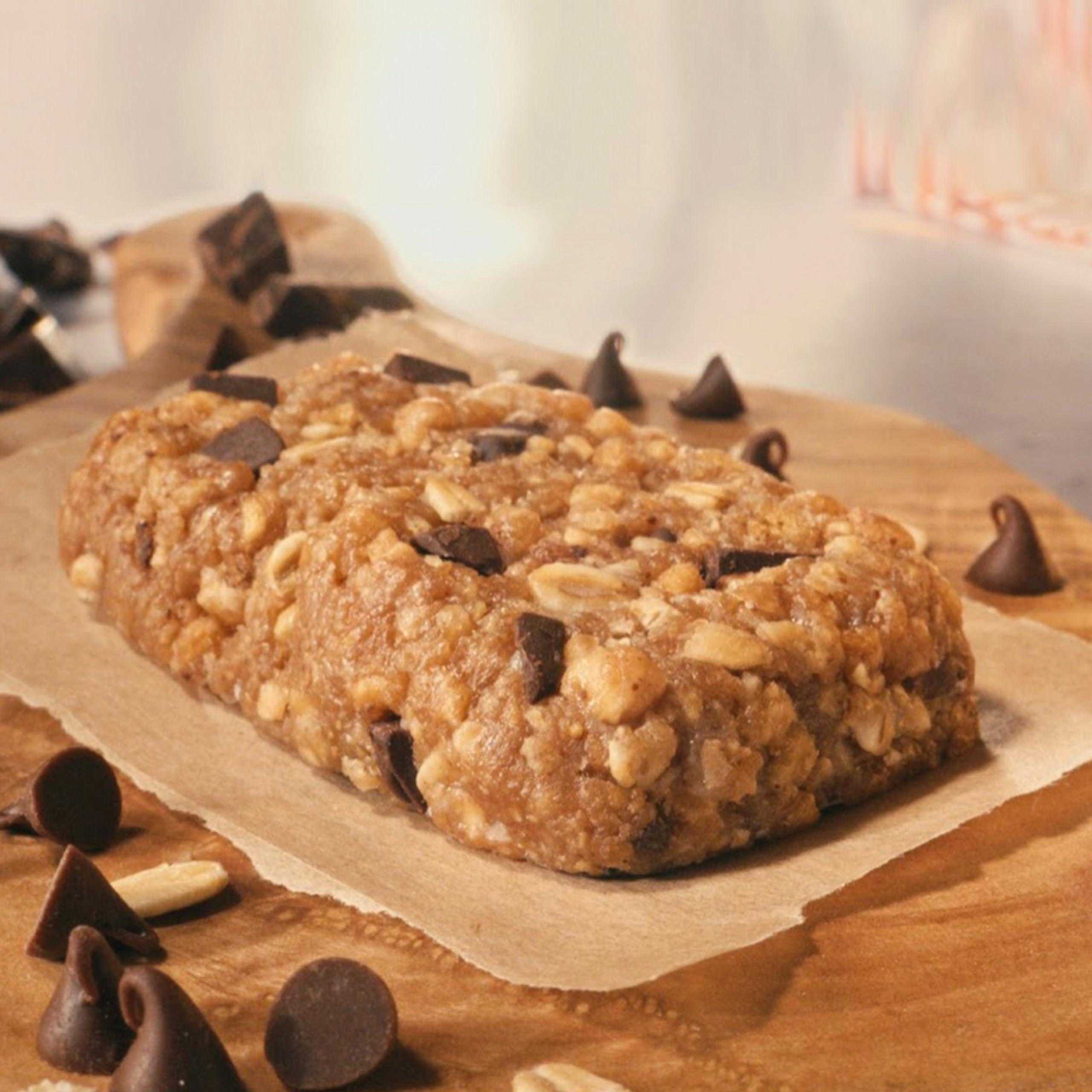 CLIF BAR Minis - Chocolate Chip - Made with Organic Oats - 4g Protein - Non-GMO - Plant Based - Snack-Size Energy Bars - 0.99 oz. (20 Pack) - Image 10
