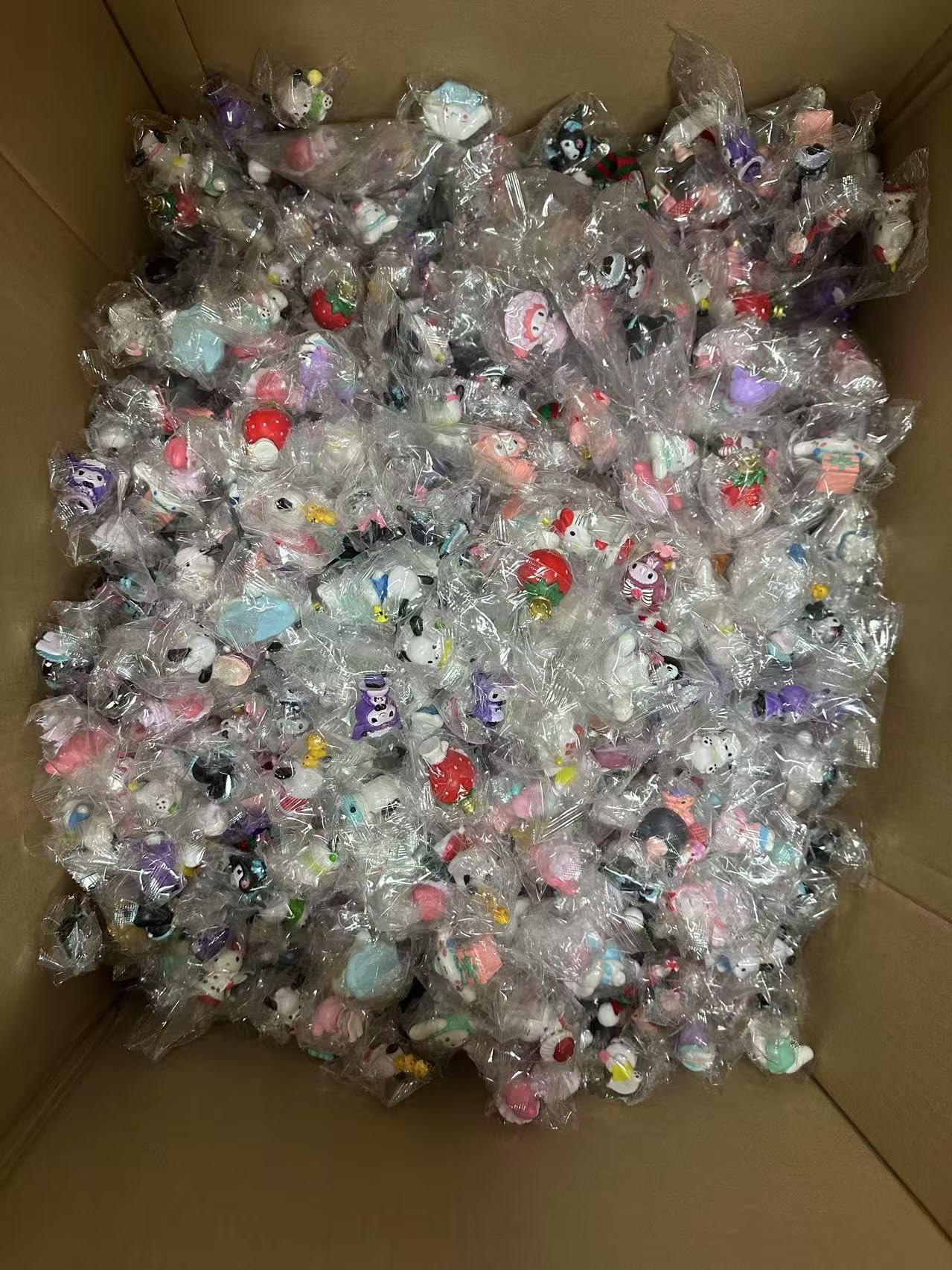 partzo 10 pcs Random Anime Figure Toys, Mini Figures Set, Cake Topper Decoration, PVC Model Figures Collectible Toy Set, Plants, Car Decoration,Home Decor - Image 4