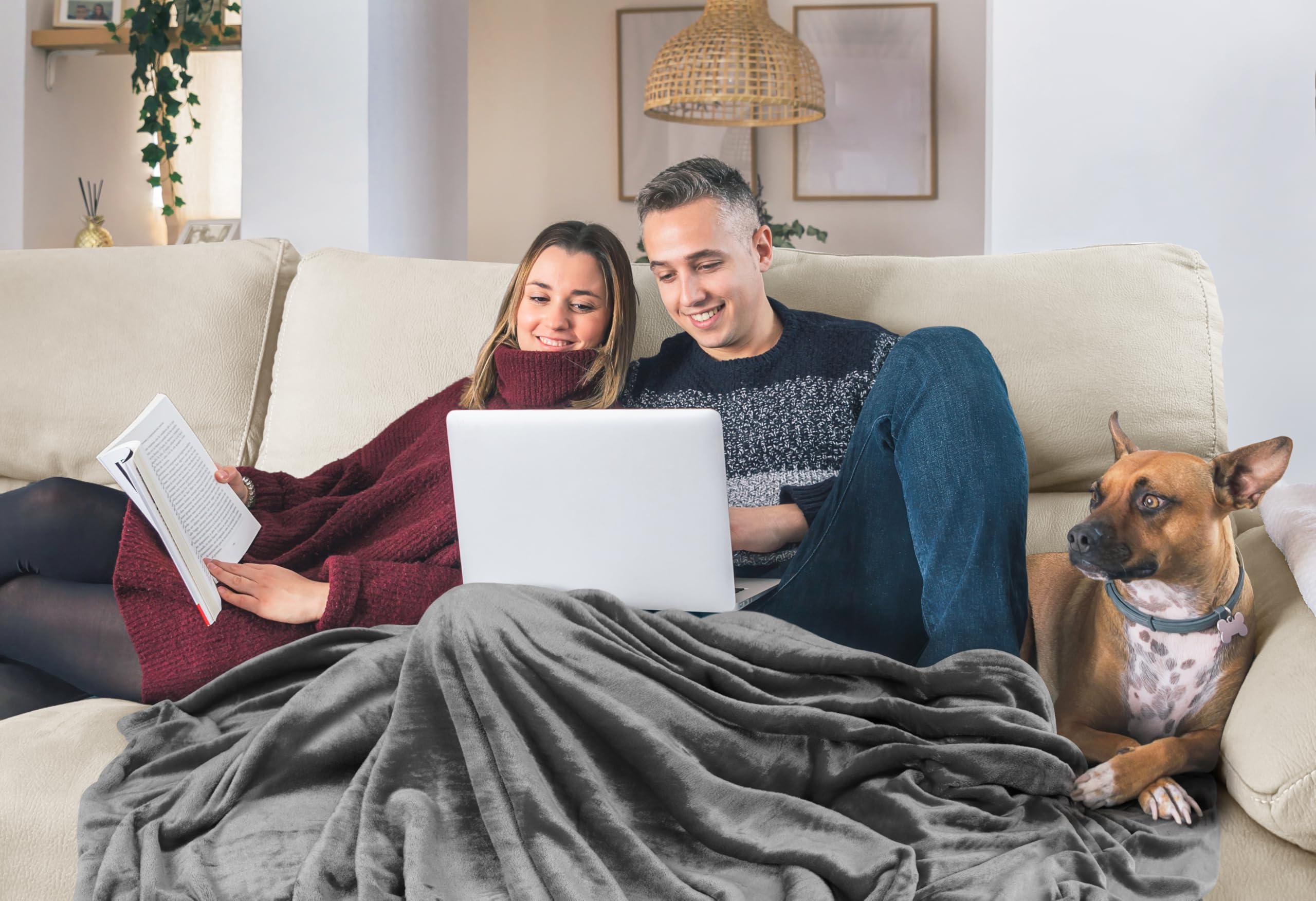 Utopia Bedding Fleece Blanket Queen Size Grey 300GSM Luxury Anti-Static Fuzzy Soft Microfiber Bed Blanket (90x90 Inch) - Image 9
