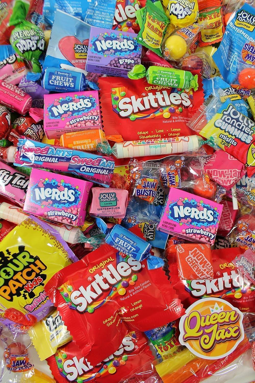 Variety Candy Pack - 2 LB Assorted Party Mix - Individually Wrapped Bulk Candy - Pinata Mix - Deluxe Queen Jax Assortment
