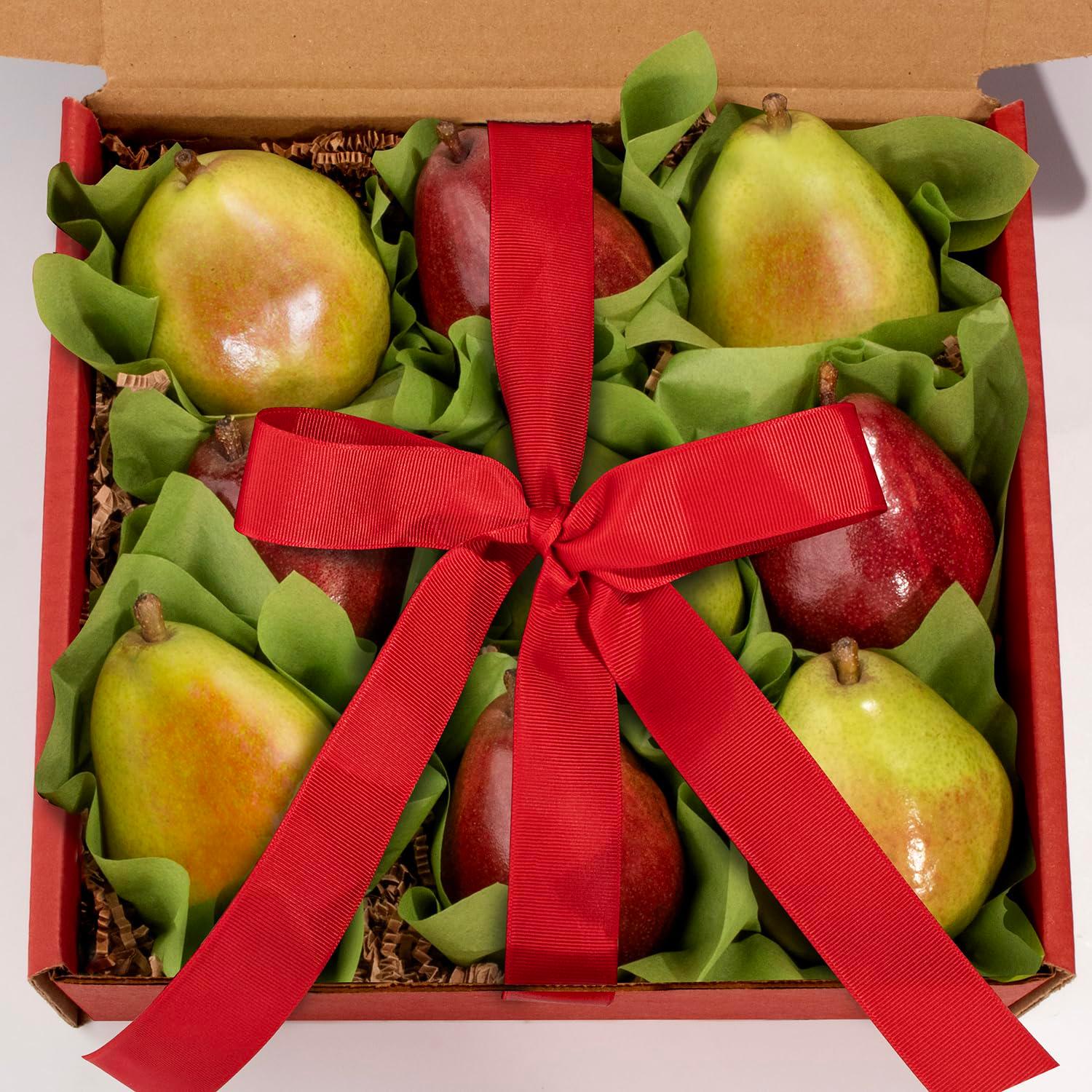 Whole Foods Organic 9 Count Red & Green D'Anjou Pears - Image 2