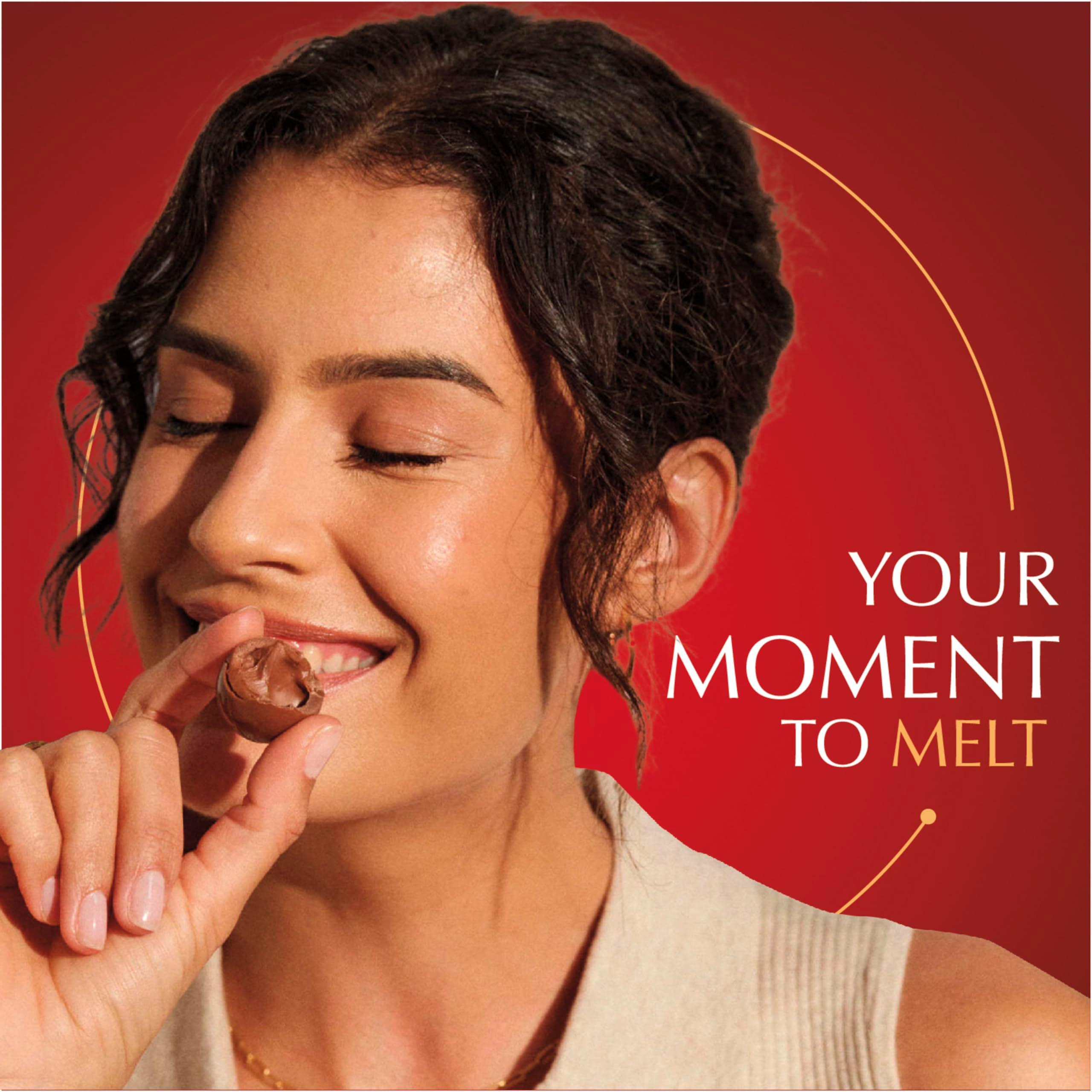 Lindt LINDOR Milk Chocolate Candy Truffles, Milk Chocolate with Smooth, Melting Truffle Center, 25.4 oz., 60 Count - Image 4