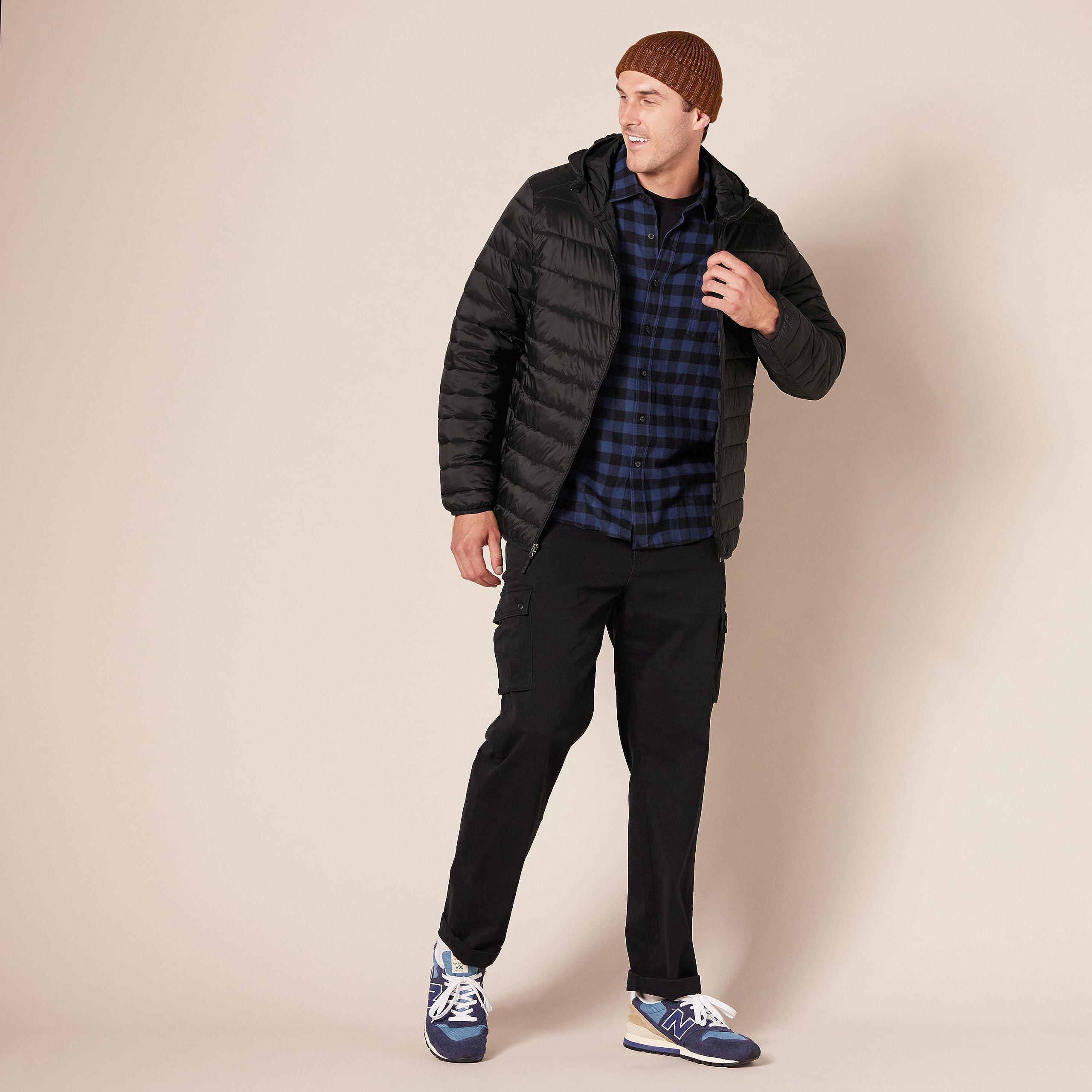 Amazon Essentials Men's Lightweight Water-Resistant Packable Hooded Puffer Jacket - Image 8