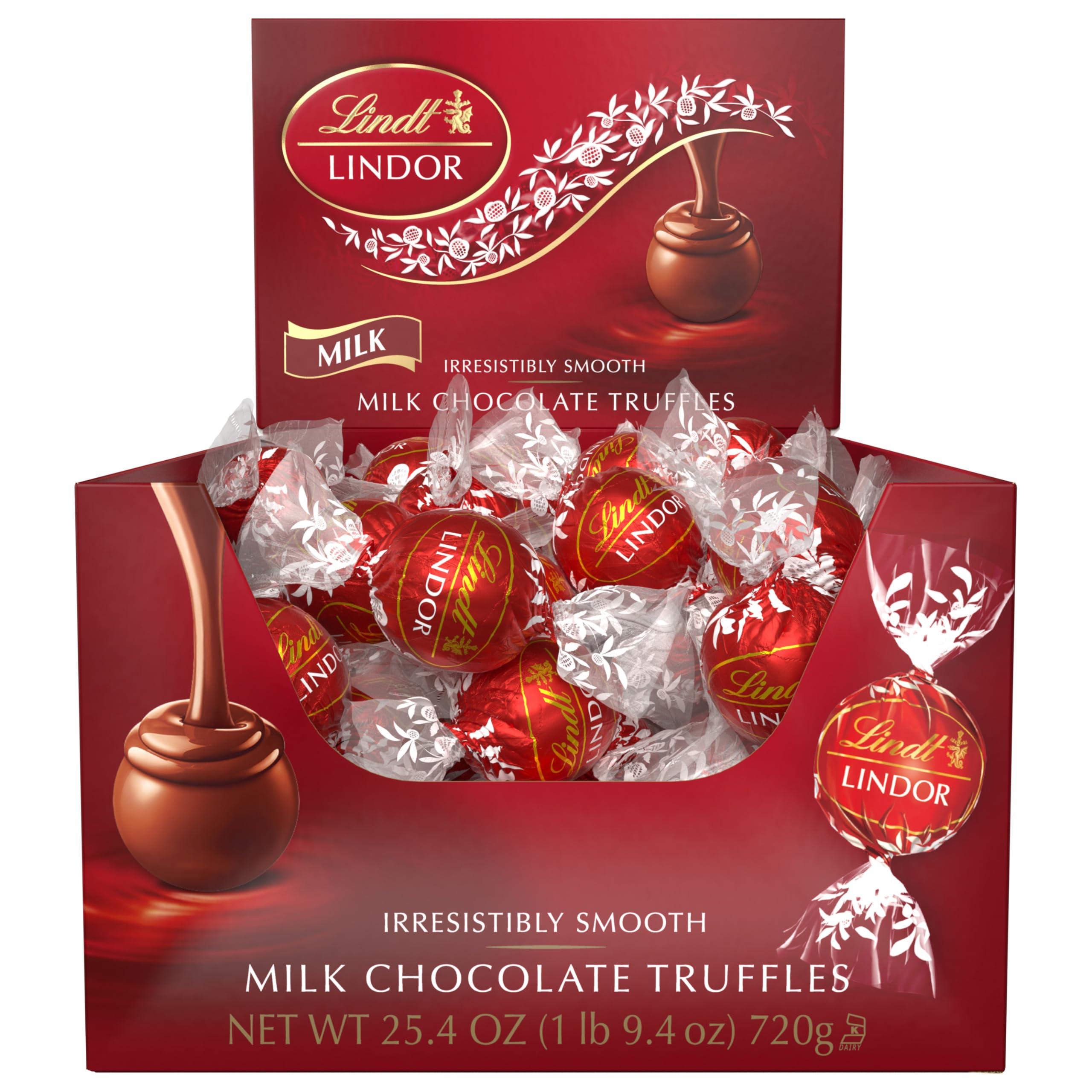 Lindt LINDOR Milk Chocolate Candy Truffles, Milk Chocolate with Smooth, Melting Truffle Center, 25.4 oz., 60 Count - Image 7