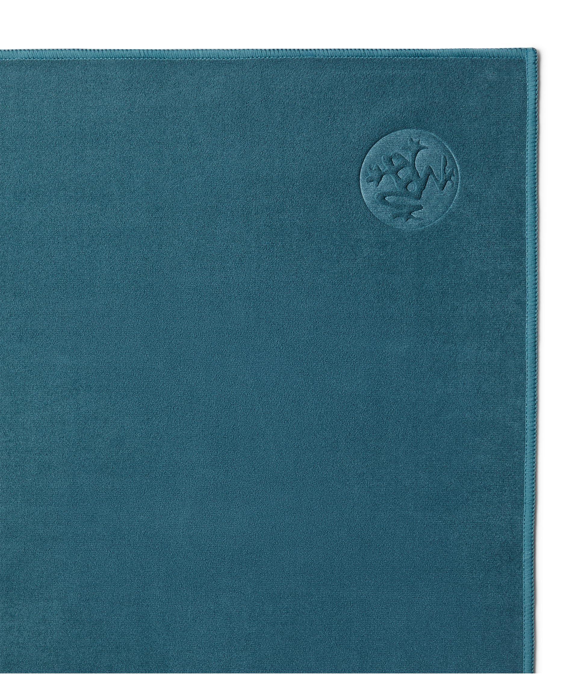 Manduka eQua Yoga Hand Towel - Quick Drying Microfiber, Lightweight, Yoga Accessories Easy for Travel - Image 4
