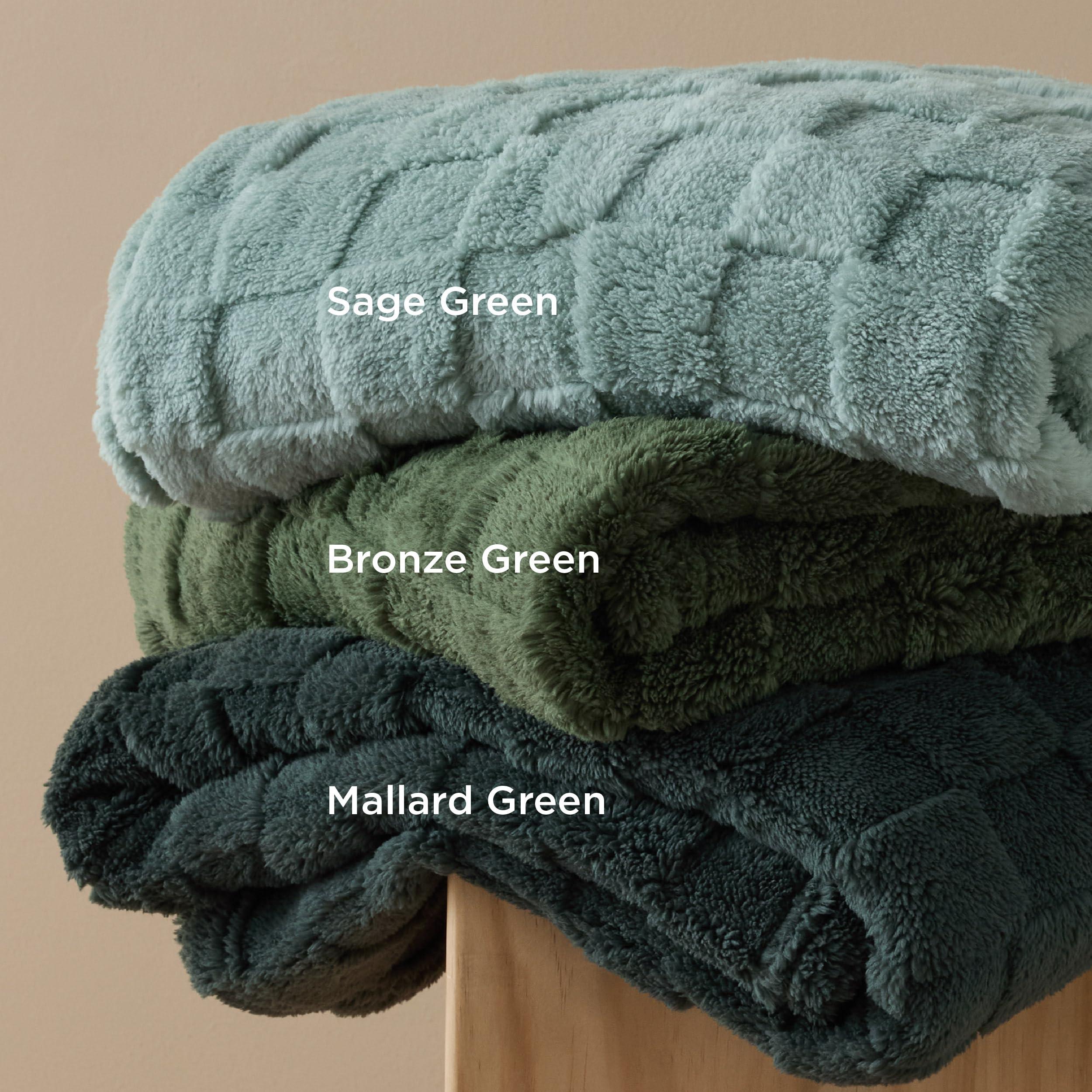 Bedsure Sage Green Fleece Blanket for Couch - Checkered Throw Blanket for Women, Cute Soft Cozy Throw for Girls, 50x60 Inches - Image 9