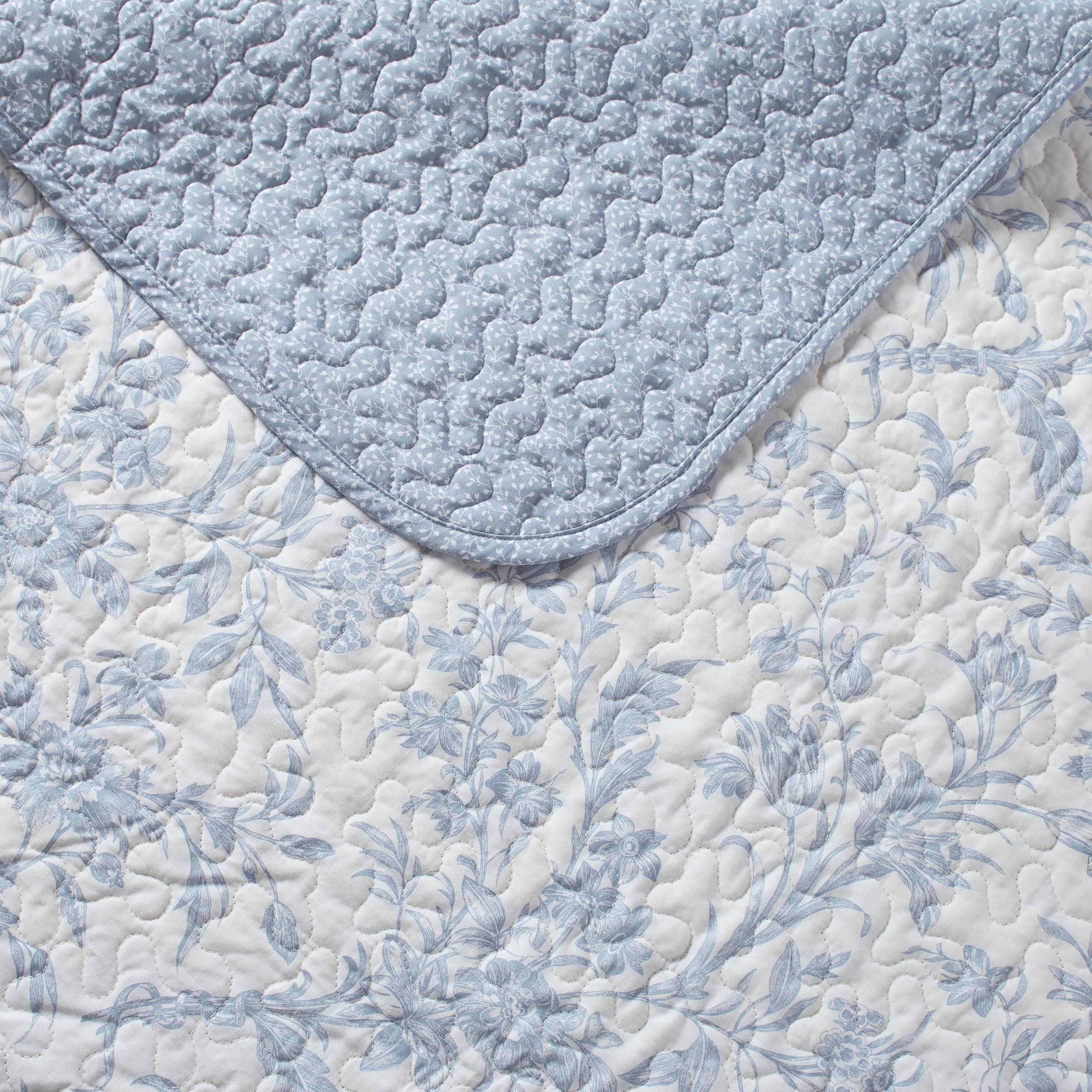 Laura Ashley Home - Amberley Collection - Quilt Set - 100% Cotton, Breathable & Lightweight, Reversible Bedding, Pre-Washed for Added Softness, Queen, Spa Blue , 1 Count (Pack of 1) - Image 5