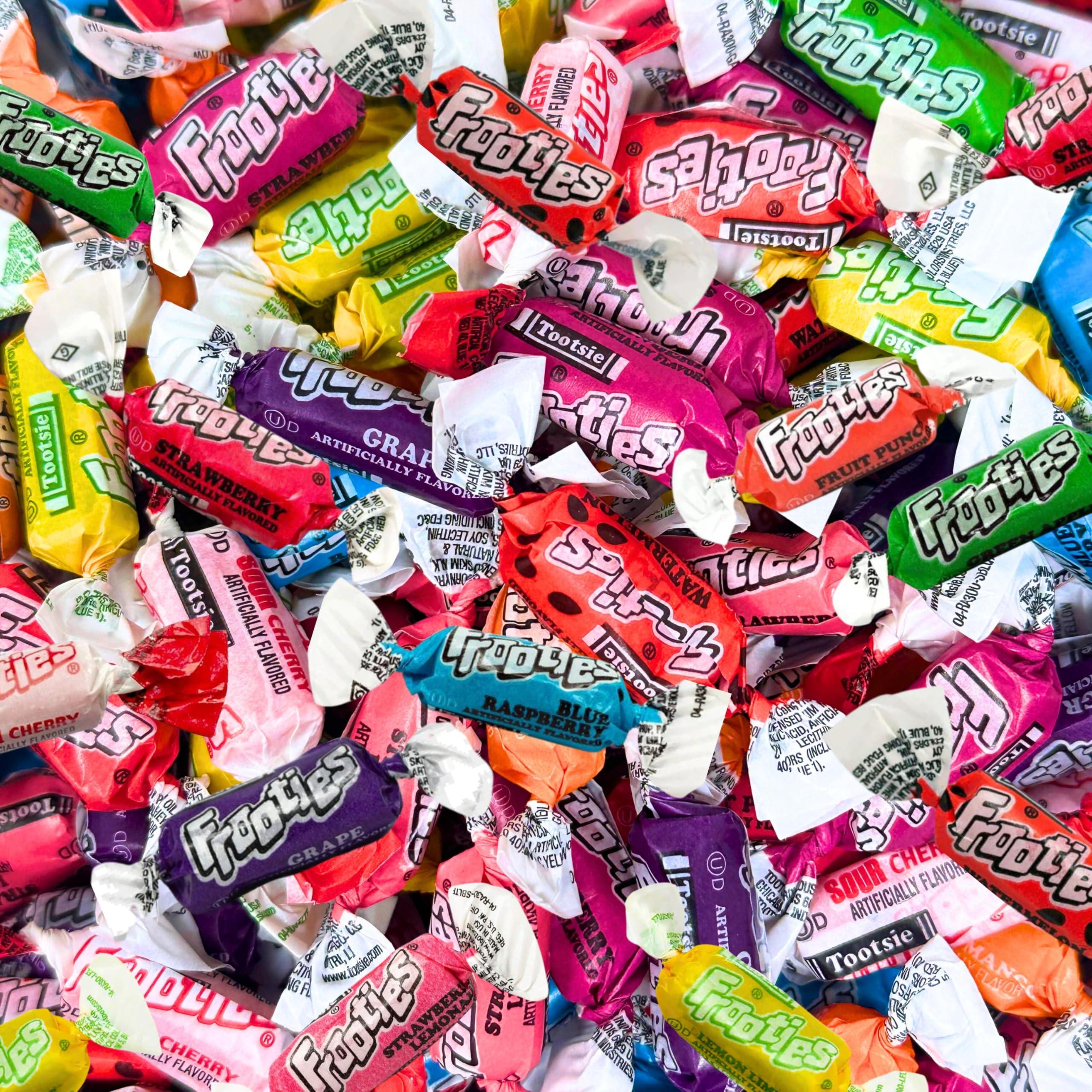 Tootsie Frooties Assorted Candy Mix (10 Fruity Flavors) - Tootsie Roll Taffies, Ultimate Fruity Variety Pack, Gluten Free, Peanut Free & Kosher Fruit Chews 1.5 Lb