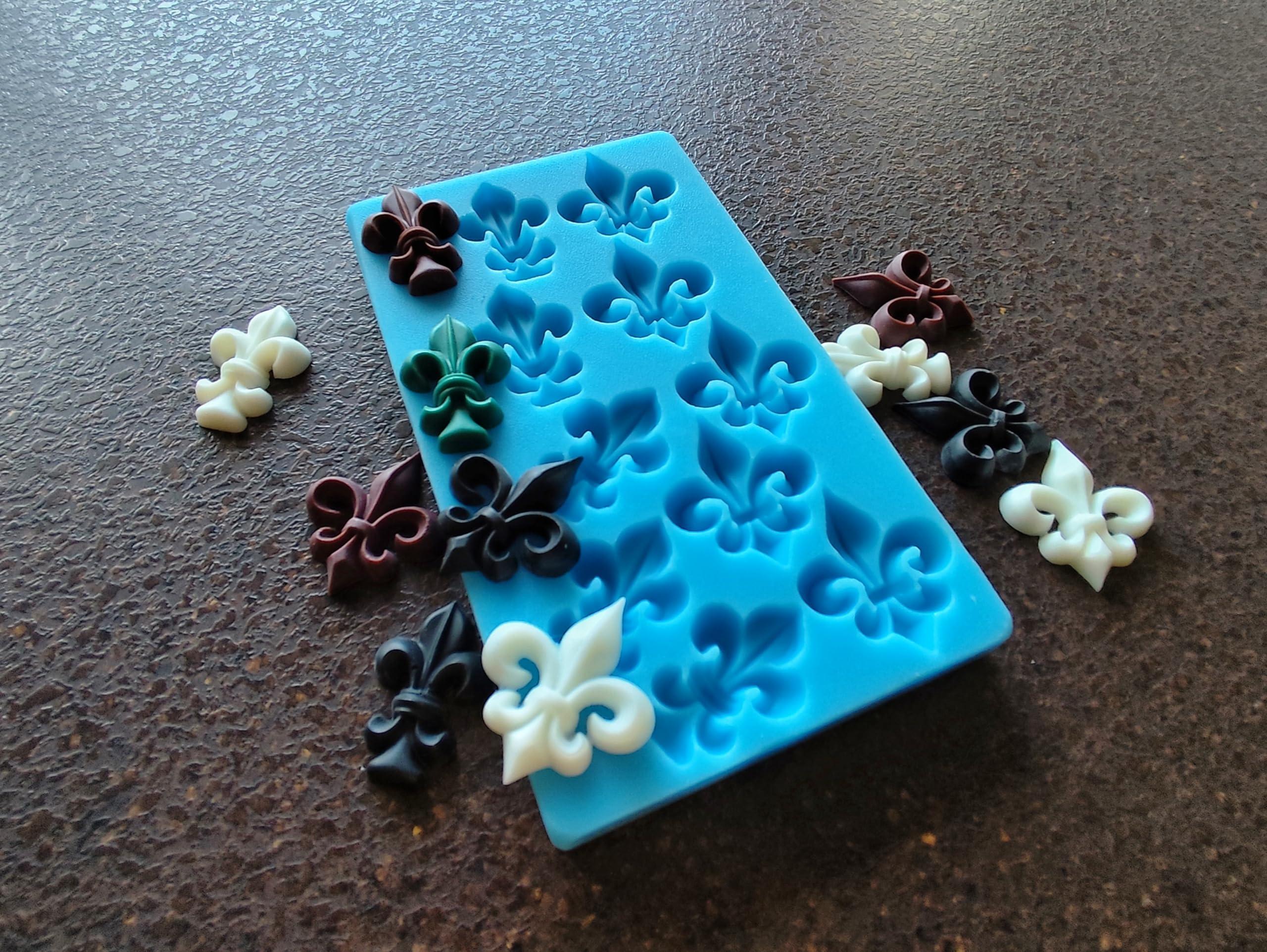 Silicone Mold Mini Fleur de Lis sets 5+5, mold for clay, mold for resin, Vintage element, Heraldic lilly overlays