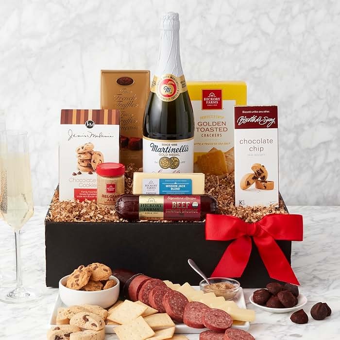 California Delicious Golden State Gourmet Foods Gift Basket, 8 pound - Product Image