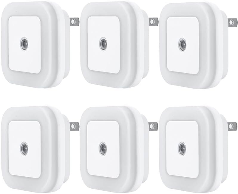 Uigos LED Night Light Lamp with Smart Sensor Dusk to Dawn Sensor, Daylight White, 0.5W Plug-in, 6-Pack - Product Image