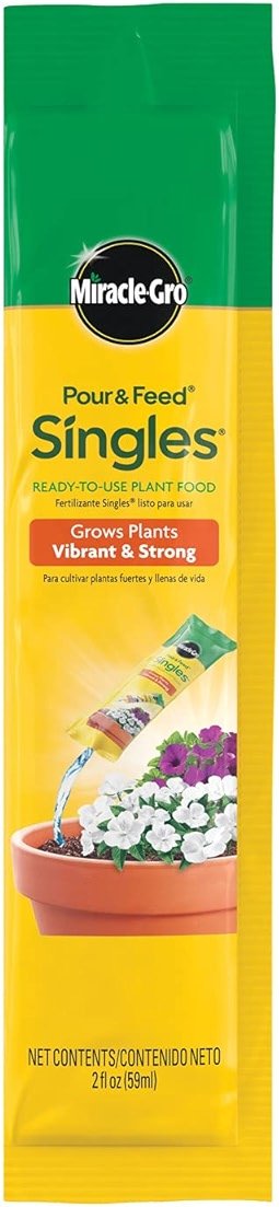 Miracle-Gro Pour & Feed Singles Ready-To-Use Liquid Plant Food - Pre-Measured Liquid Plant Fertilizer for Potted Plants, 2 oz. Singles - Product Image