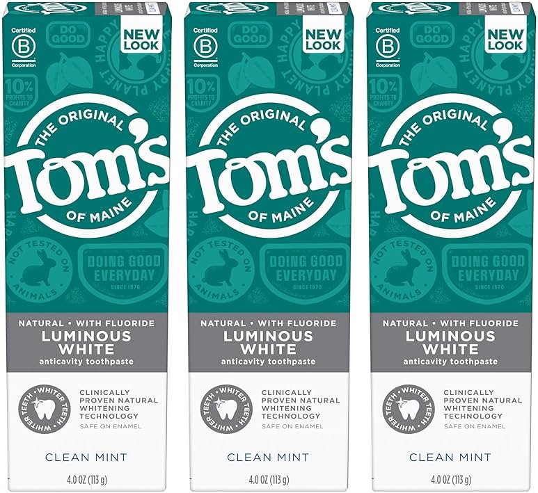 Tom's of Maine Natural Luminous White Toothpaste with Fluoride, Clean Mint, 4.0 oz. 3-Pack - Product Image