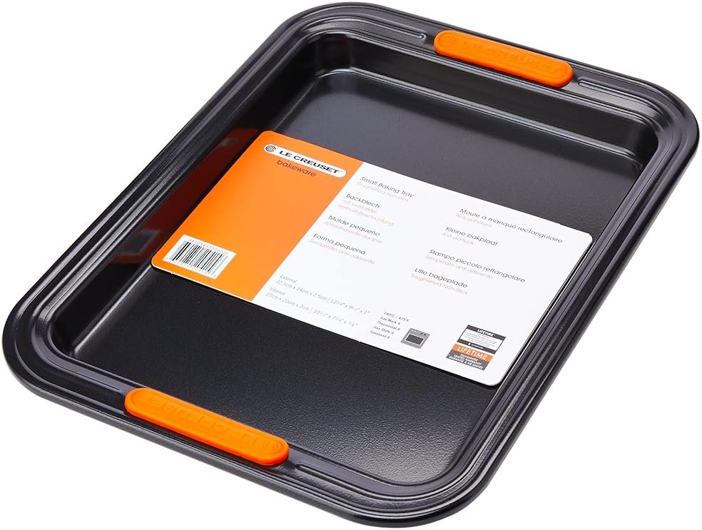 Le Creuset Non-Stick Carbon Steel Small Rectangular Baking Tray, 32.2 x 24 x 2.58 cm, Matte Black, 46078320010000 - Product Image