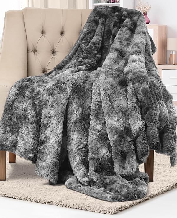 Everlasting Comfort Soft & Comfortable Gray Faux Fur Throw Blanket for Couch - (50"x65") Minky & Fluffy Fall Blankets & Throws, Plush Fuzzy Cover for Bed, Sofa & Living Room - Cozy Home Decor - Product Image