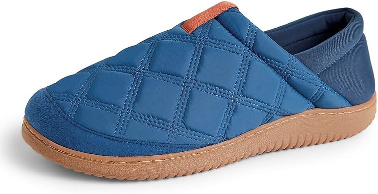 Dearfoams Men's River Nylon Closed Back Indoor/Outdoor Memory Foam Energy Return Slipper - Product Image