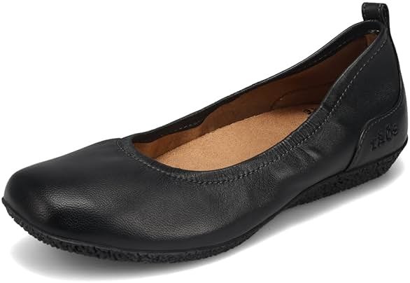 Taos Footwear Women's Chit Chat Flat - Product Image