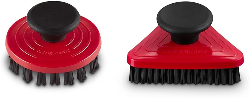 Le Creuset Set of 2 Cleaning Brushes, Cerise - Product Image