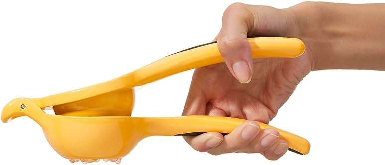 OXO Good Grips Citrus Squeezer - Image 12